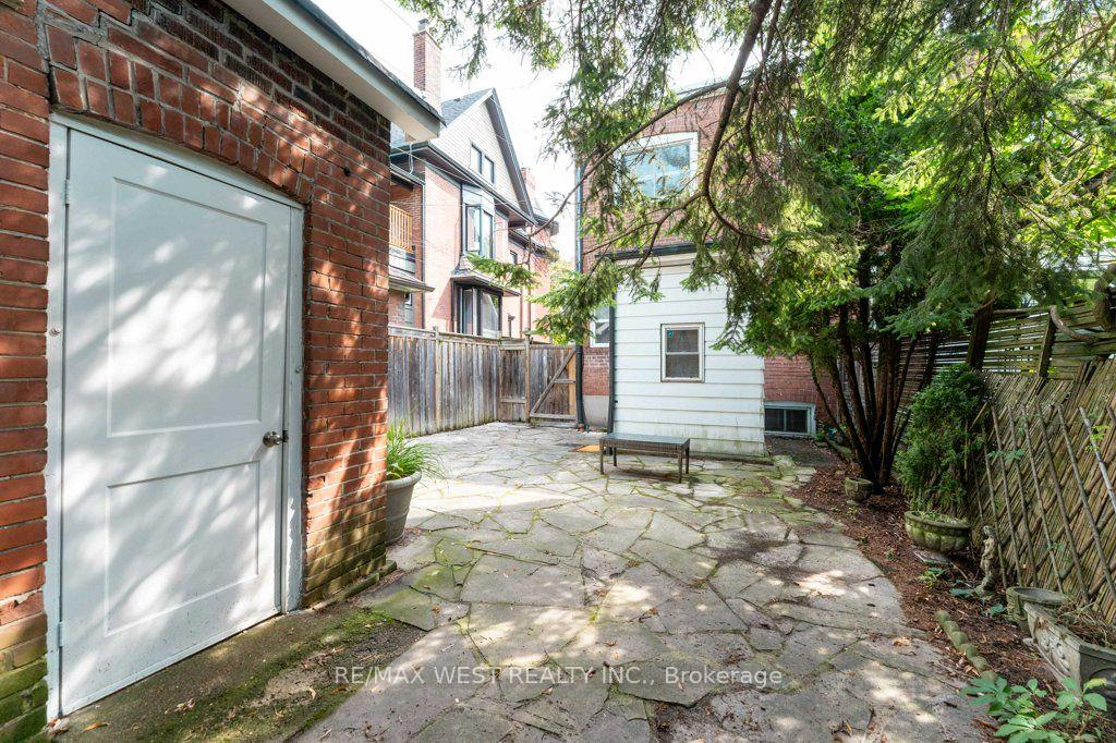 Photo 44 of 40 Delaware Avenue, Toronto, Palmerston-Little Italy — HOMEH