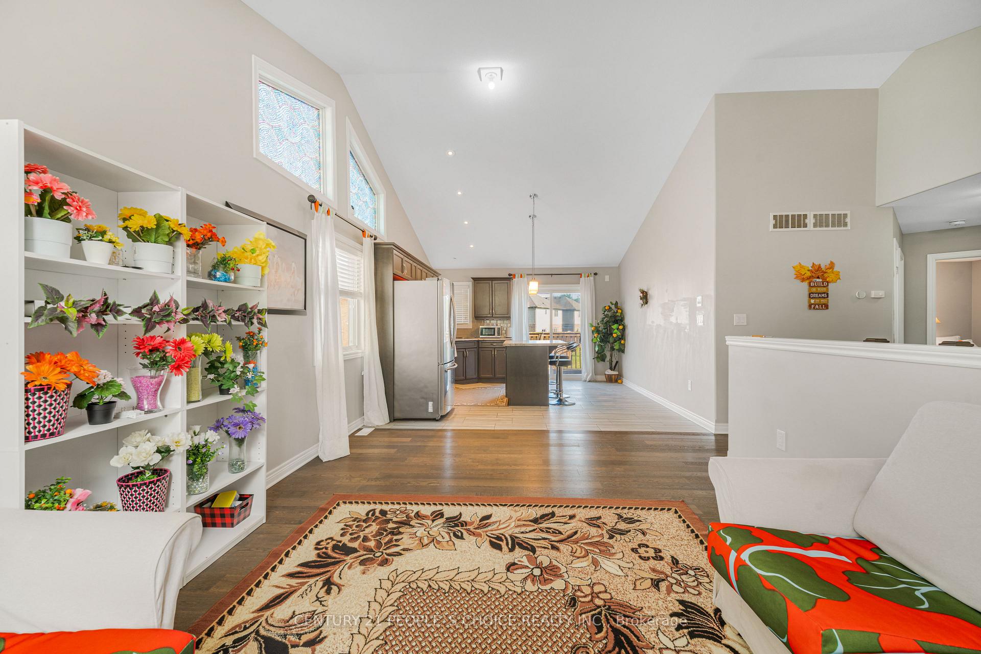 Photo 12 of 6534 Sam Iorfida Drive, Niagara Falls, Oldfield — HOMEH