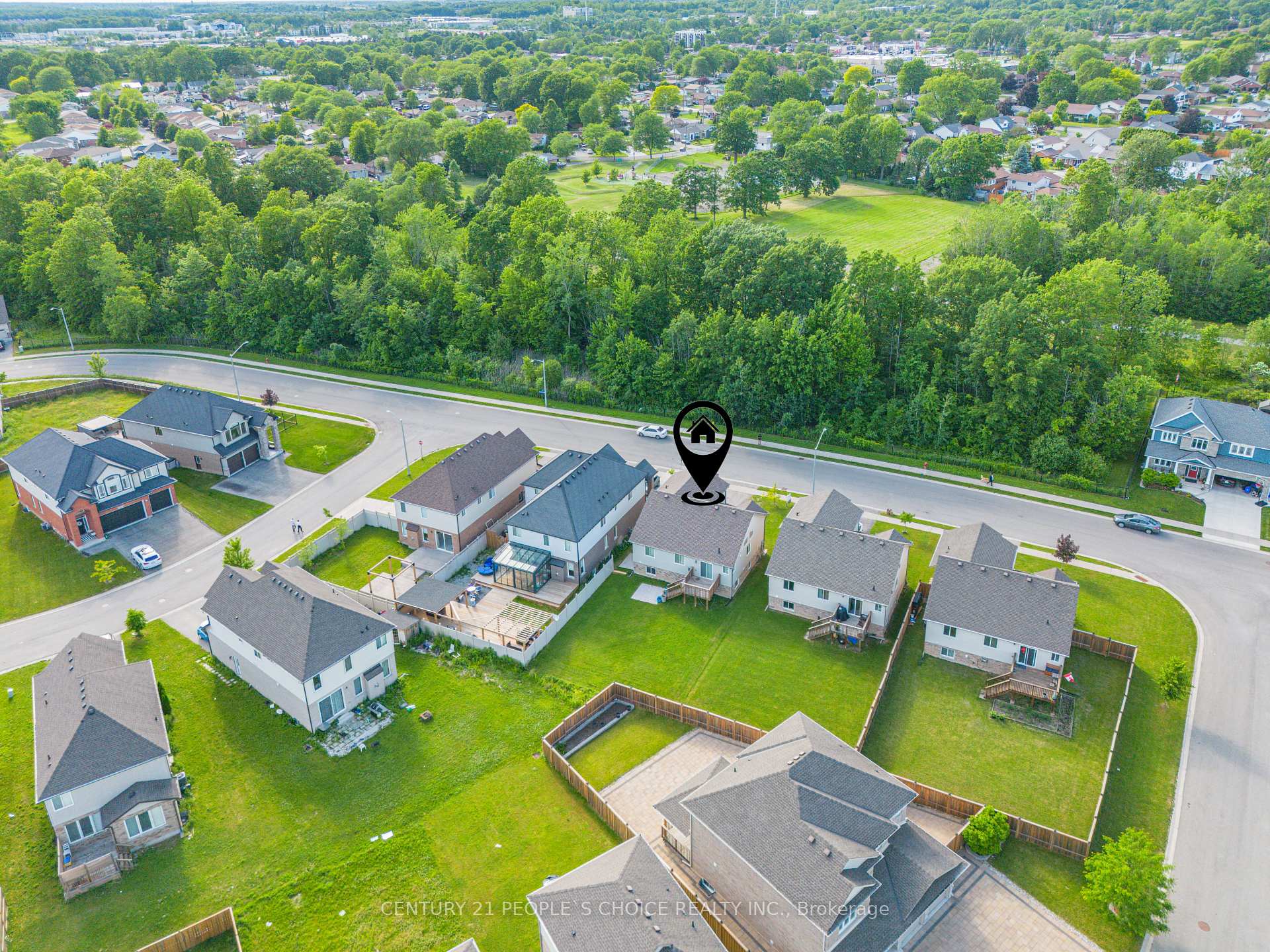 Photo 38 of 6534 Sam Iorfida Drive, Niagara Falls, Oldfield — HOMEH