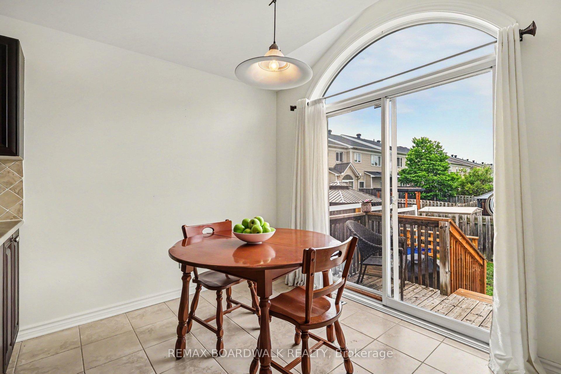 Photo 17 of 132 Montmorency Way, Ottawa, Avalon East — HOMEH