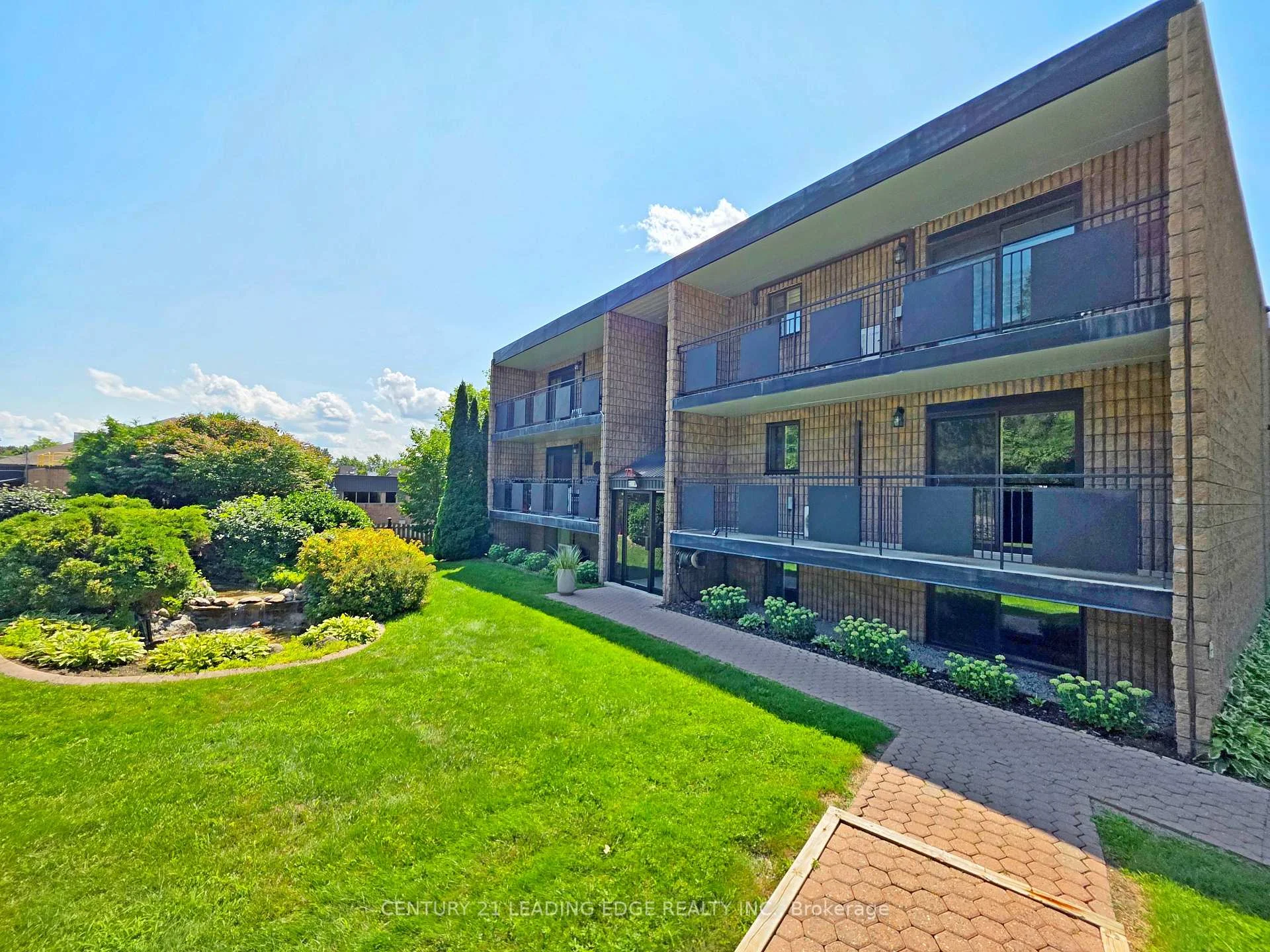 Photo 6 of Unit 206, 74 The Queensway, Georgina, Keswick North — HOMEH