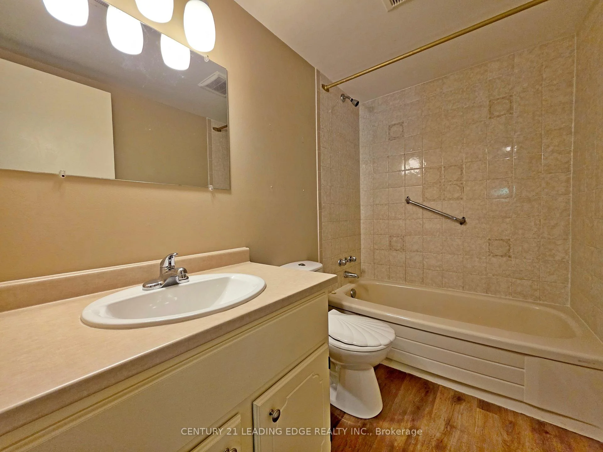 Photo 48 of Unit 206, 74 The Queensway, Georgina, Keswick North — HOMEH