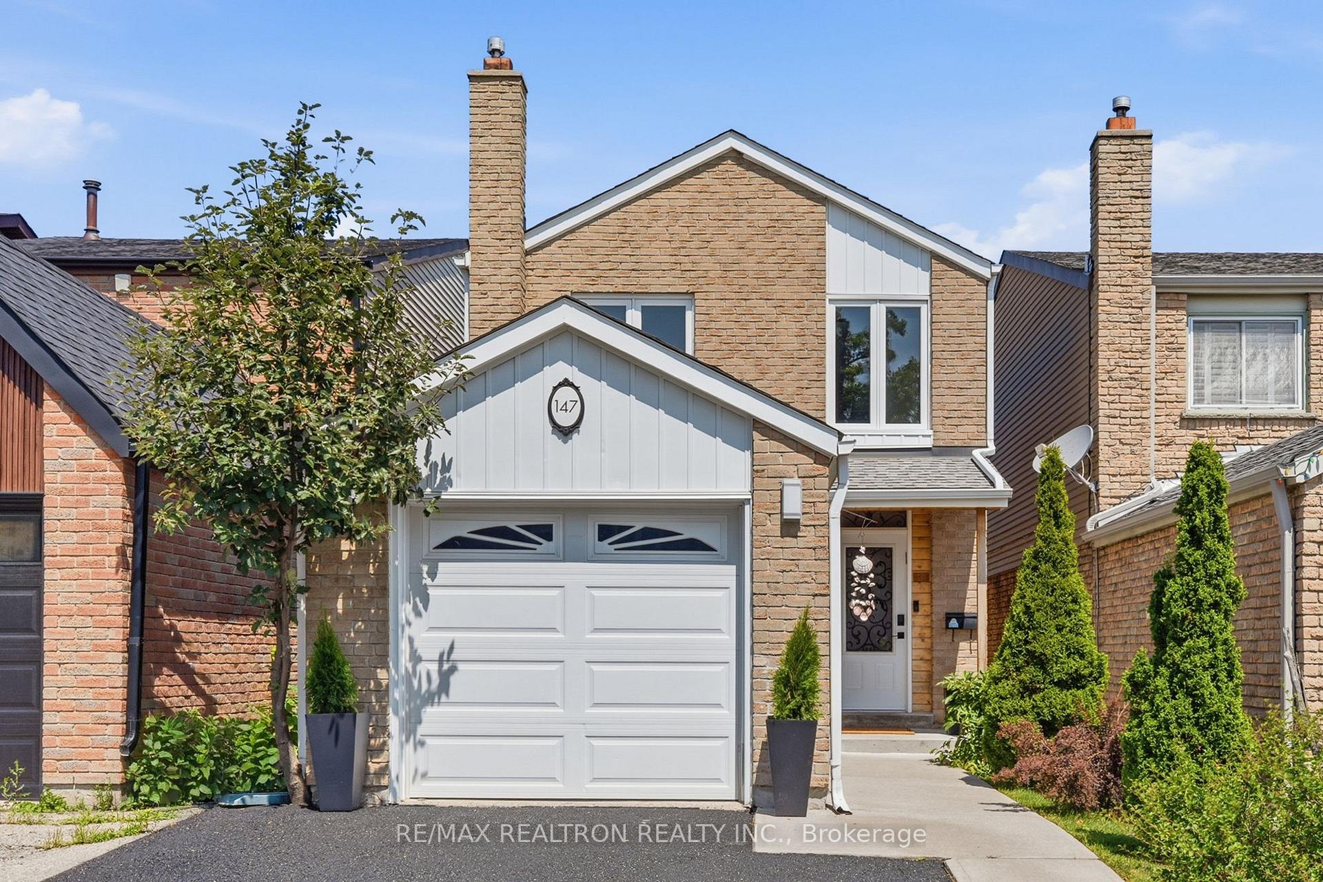 Photo 1 of 147 Spyglass Hill Road, Vaughan, Glen Shields — HOMEH