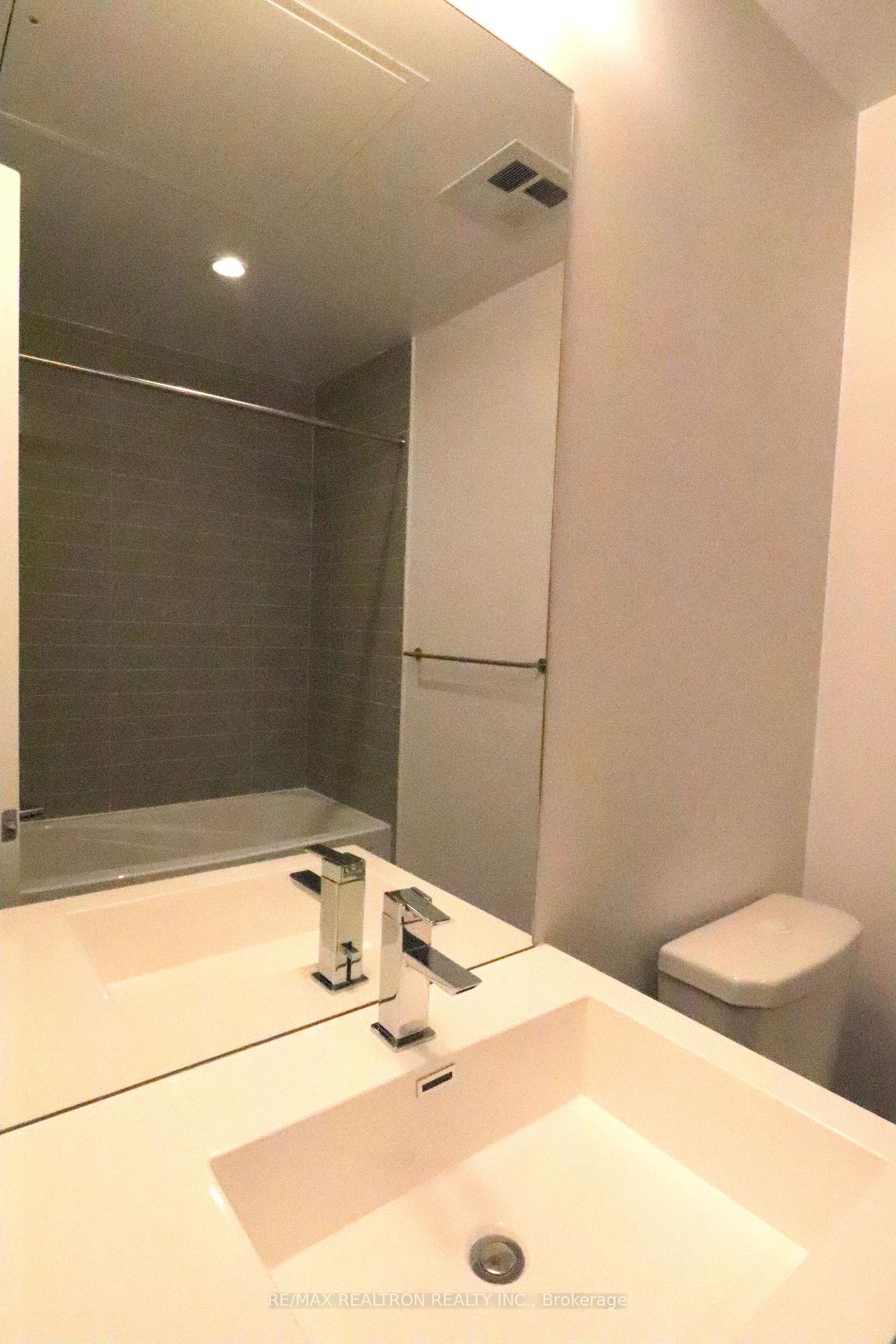 Photo 3 of Unit 4505, 87 Peter Street, Toronto, Waterfront Communities — HOMEH