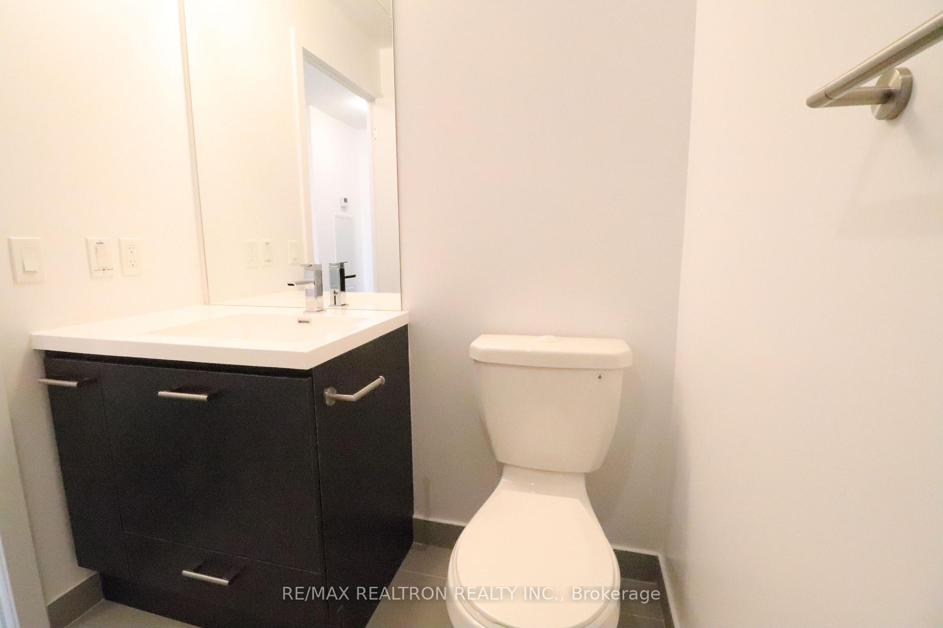 Photo 4 of Unit 4505, 87 Peter Street, Toronto, Waterfront Communities — HOMEH