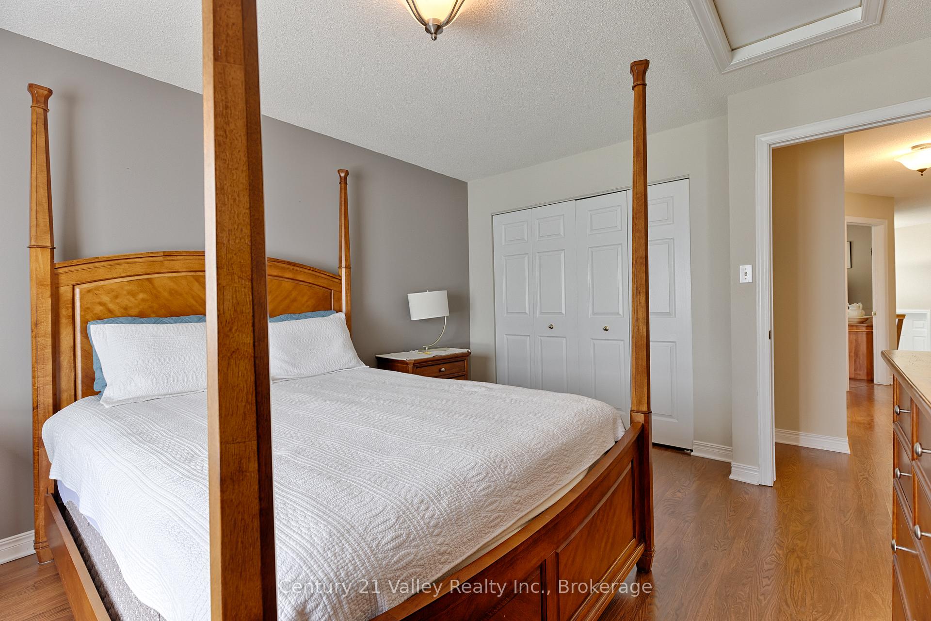 Photo 29 of 439 Mayhew Street, Renfrew, Renfrew — HOMEH