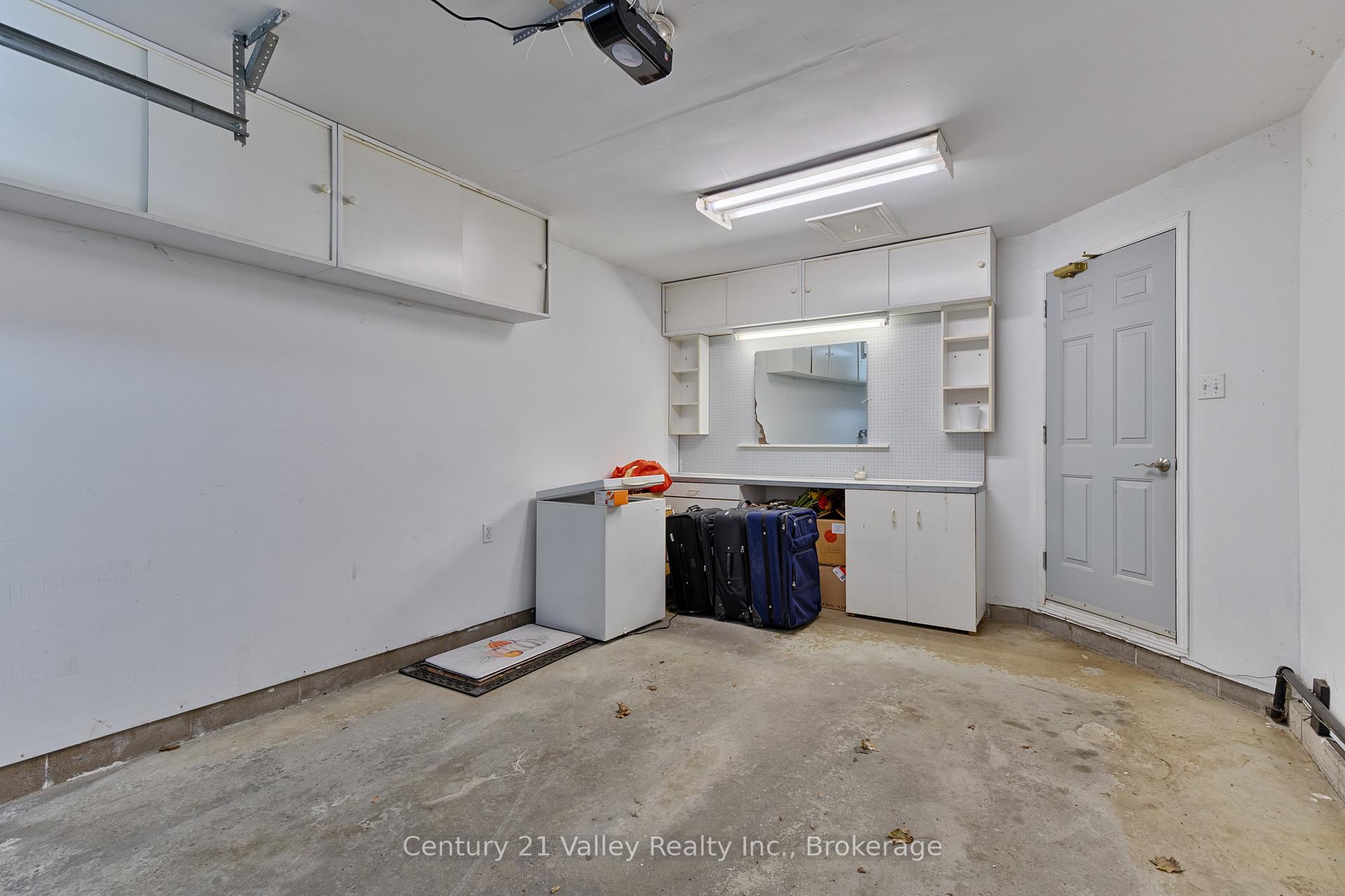Photo 43 of 439 Mayhew Street, Renfrew, Renfrew — HOMEH