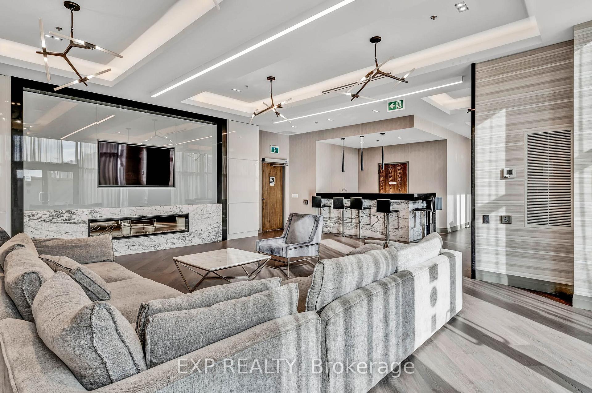 Photo 13 of Unit 727, 99 Eagle Rock Way N, Vaughan, Maple — HOMEH