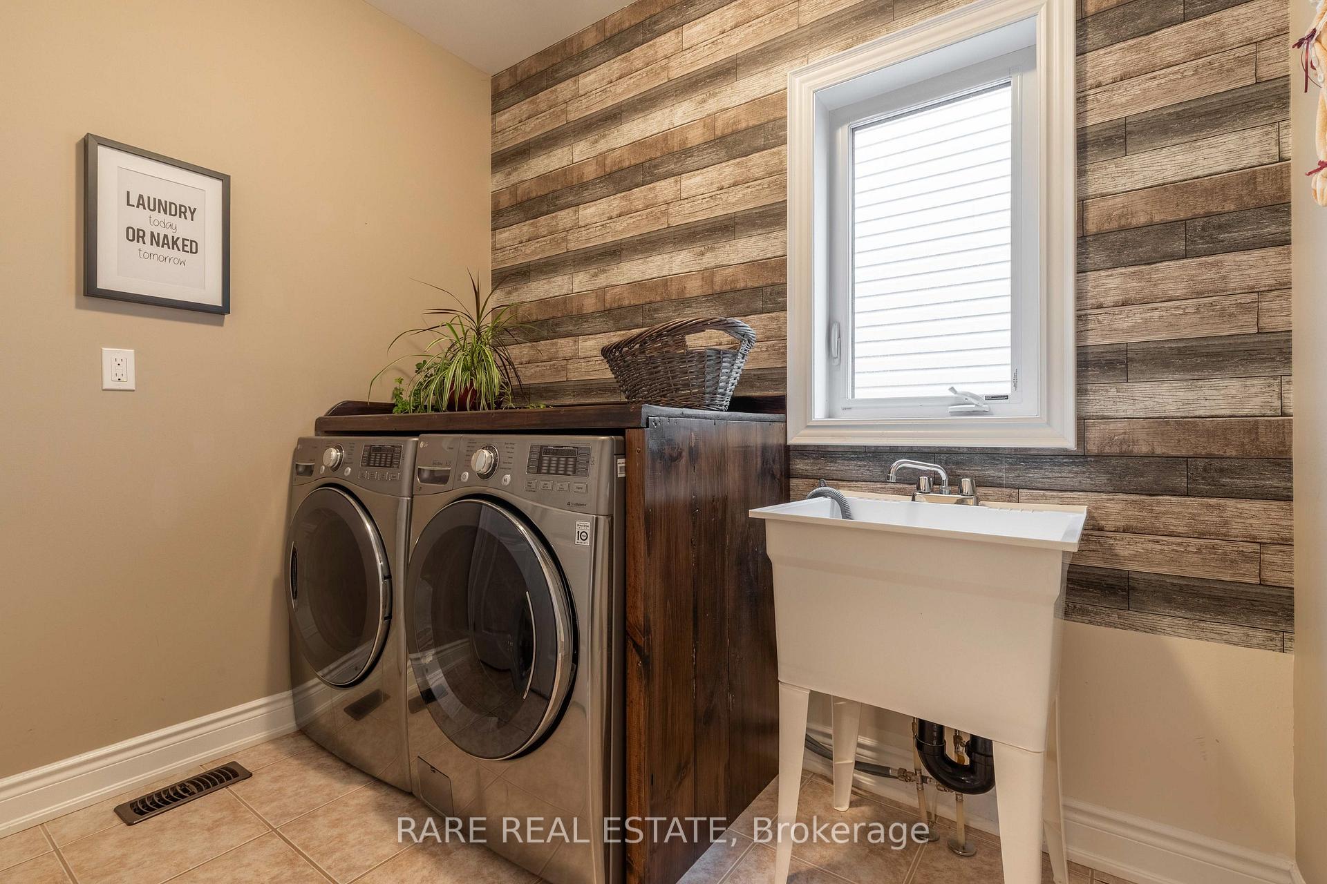 Photo 6 of 101 Decarolis Crescent, Essa, Angus — HOMEH