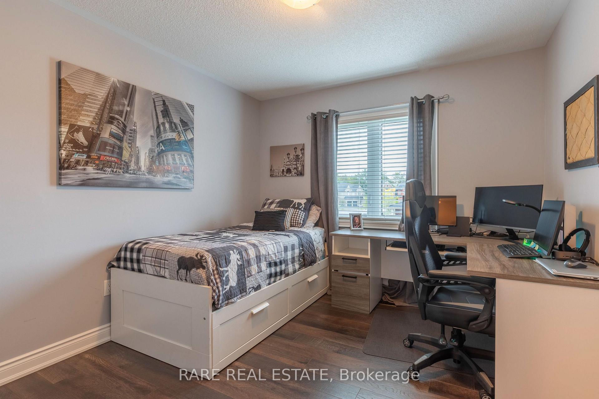 Photo 17 of 101 Decarolis Crescent, Essa, Angus — HOMEH