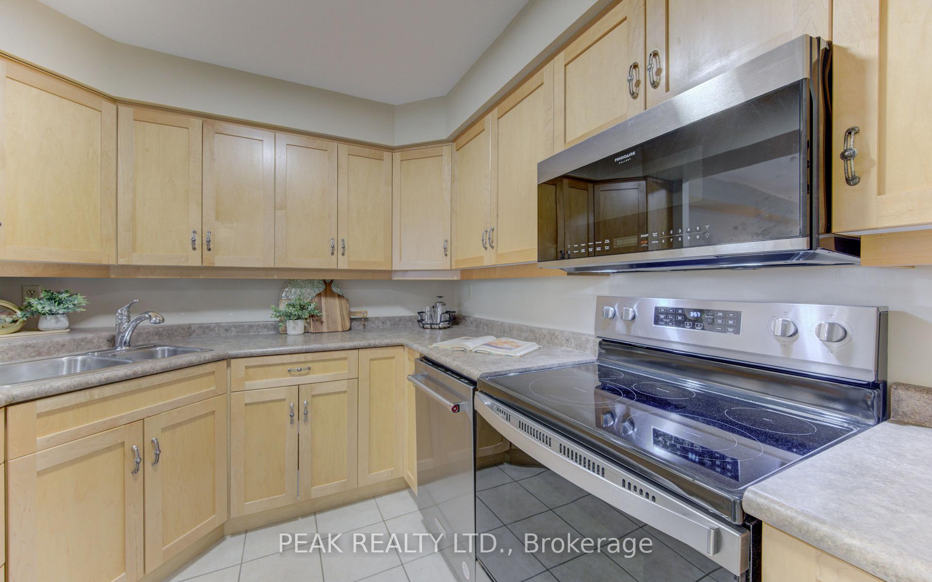 Photo 19 of Unit 804, 1414 King Street E, Kitchener, King East — HOMEH