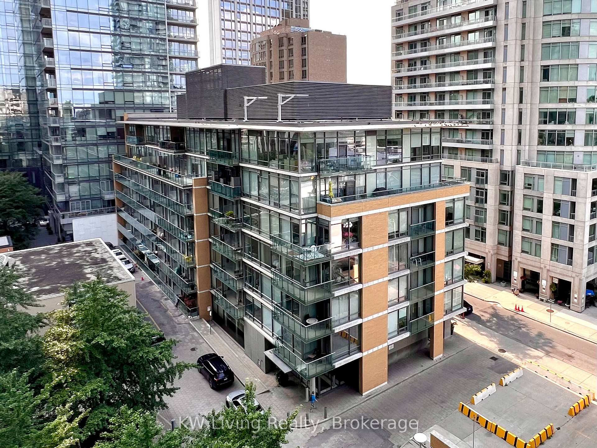 Front of Unit 203, 21 Scollard Street
