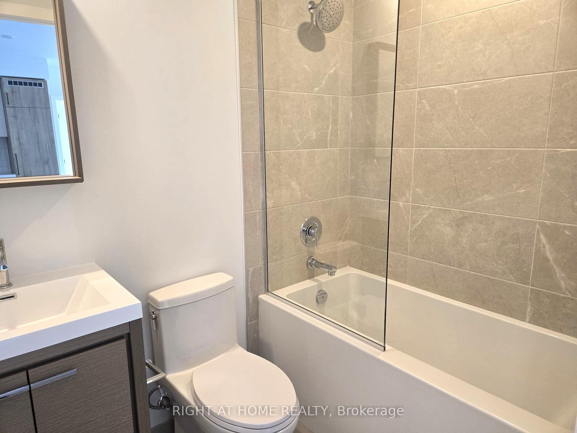 Photo 6 of Unit 902, 21 Meadowdale Road, Vaughan, Vaughan Corporate Centre — HOMEH