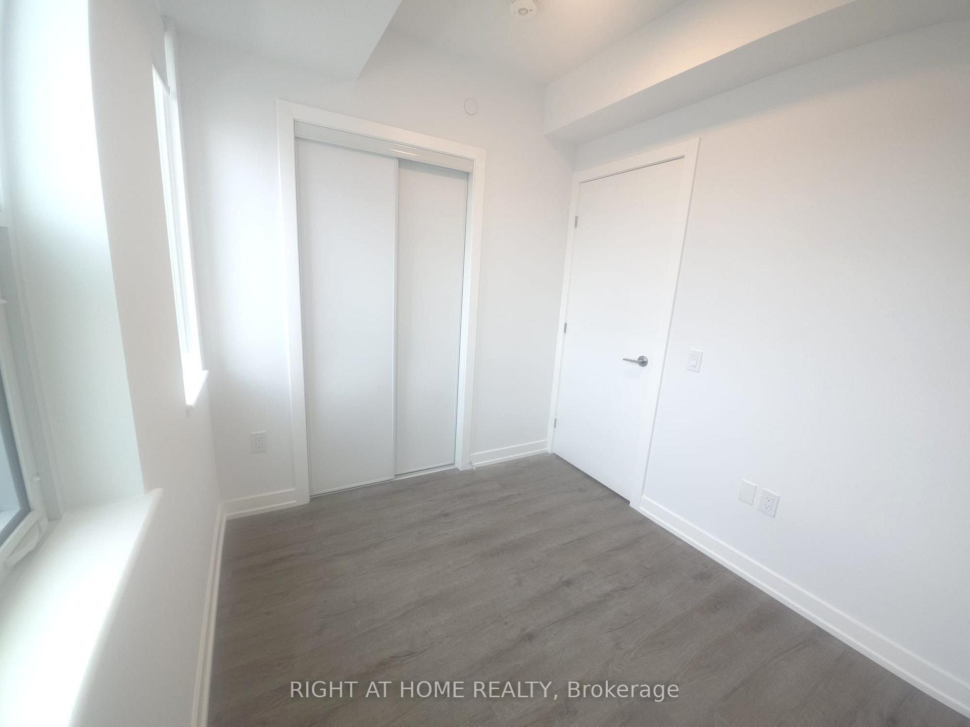 Photo 13 of Unit 902, 21 Meadowdale Road, Vaughan, Vaughan Corporate Centre — HOMEH