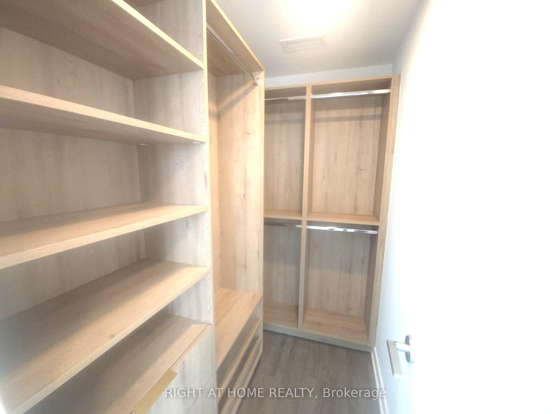 Photo 22 of Unit 902, 21 Meadowdale Road, Vaughan, Vaughan Corporate Centre — HOMEH