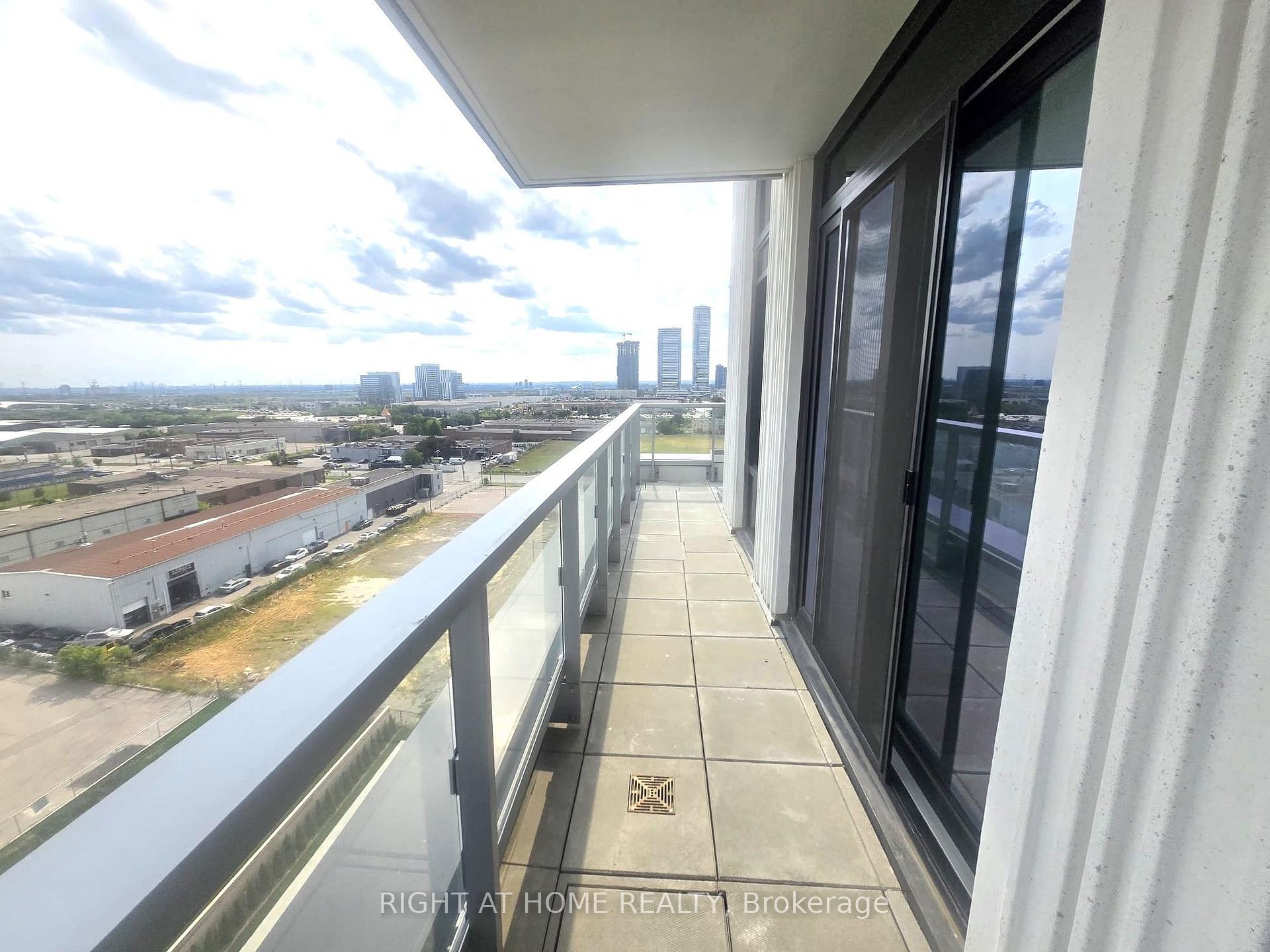 Photo 24 of Unit 902, 21 Meadowdale Road, Vaughan, Vaughan Corporate Centre — HOMEH