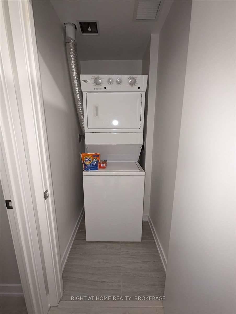 Photo 10 of Unit 319, 1139 Cooke Boulevard, Burlington, LaSalle — HOMEH