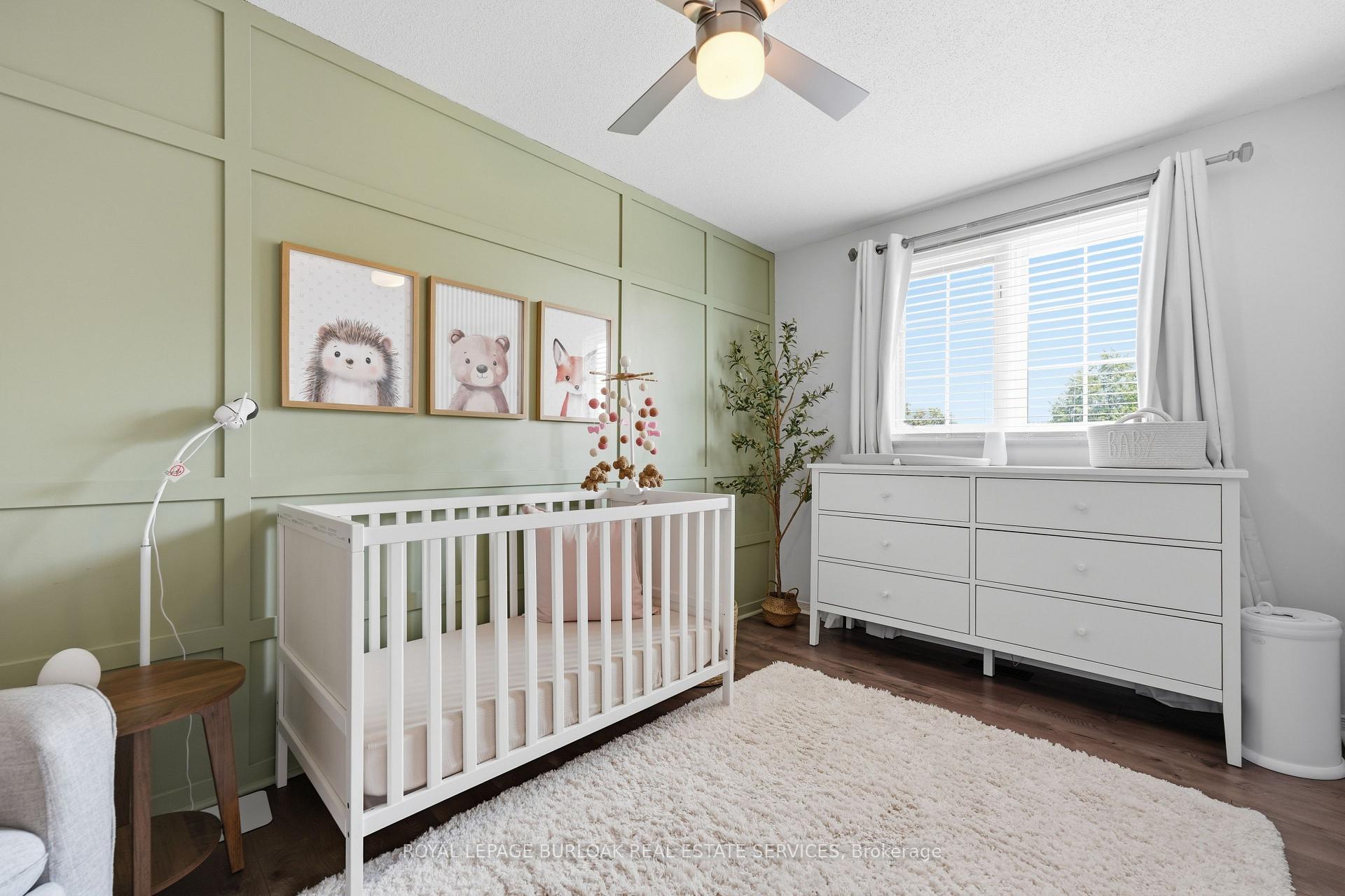 Photo 20 of 27 Bronte Court, Hamilton, Waterdown — HOMEH
