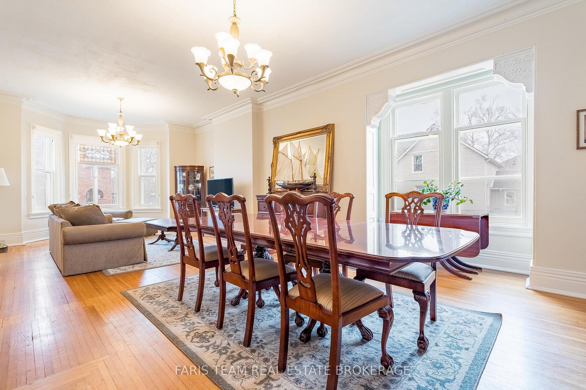 Photo 9 of 23 Yonge Street S, Springwater, Elmvale — HOMEH
