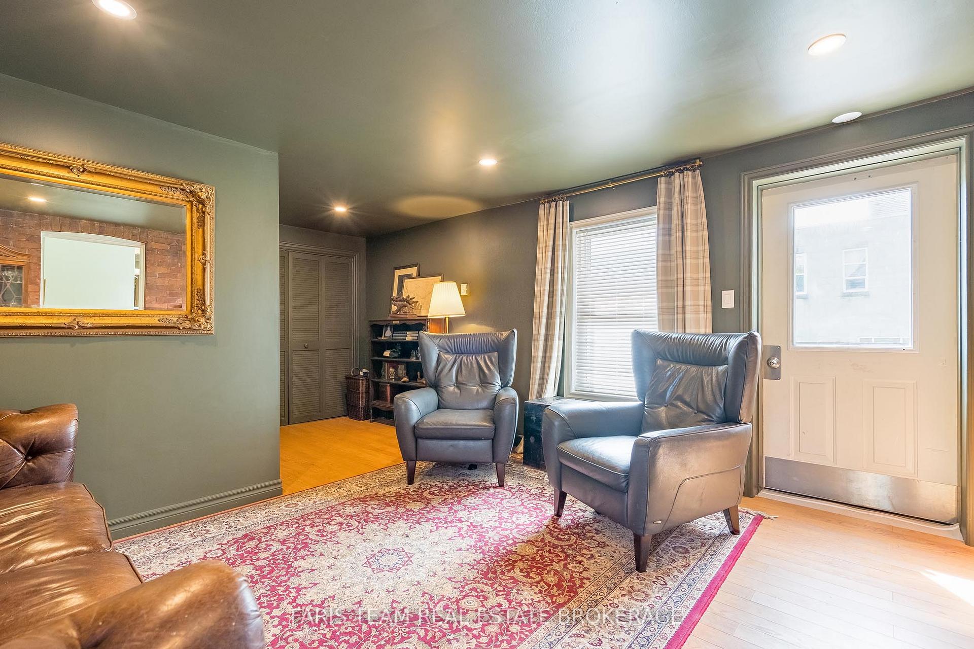 Photo 12 of 23 Yonge Street S, Springwater, Elmvale — HOMEH