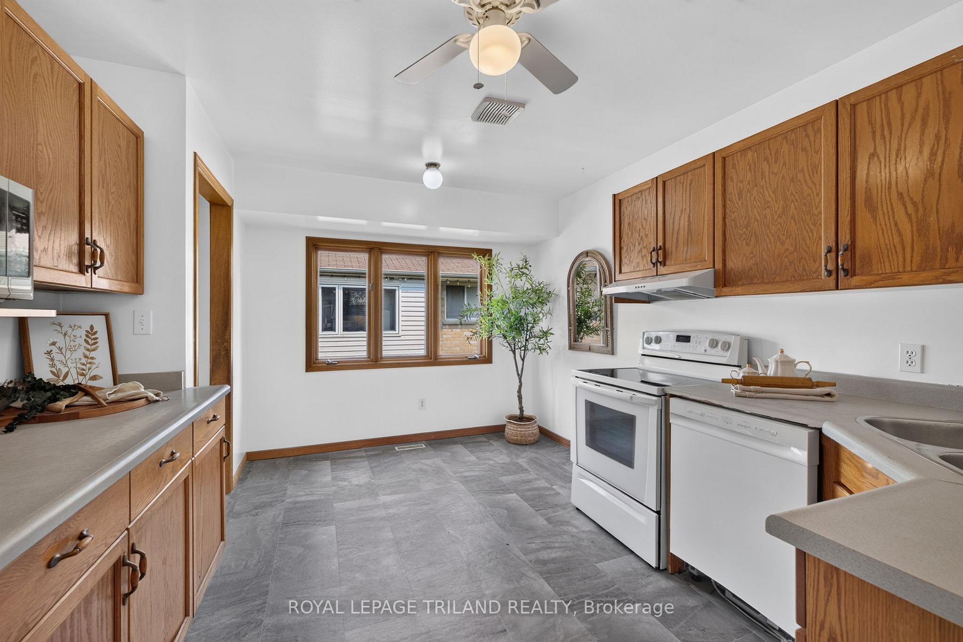 Photo 15 of 7 Fanjoy Drive, St. Thomas — HOMEH