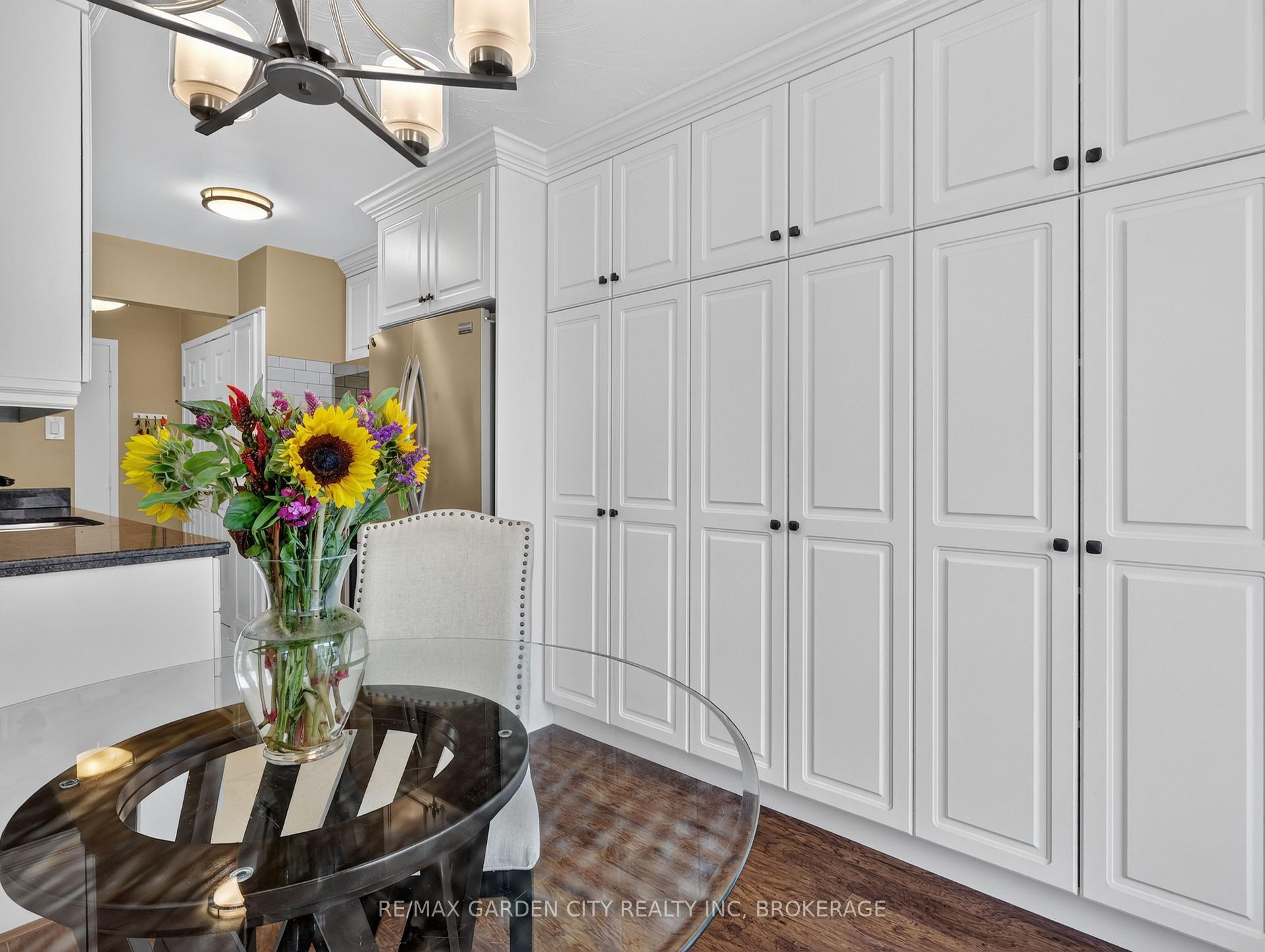 Photo 6 of Unit 701, 359 Scott Street, St. Catharines, Fairview — HOMEH