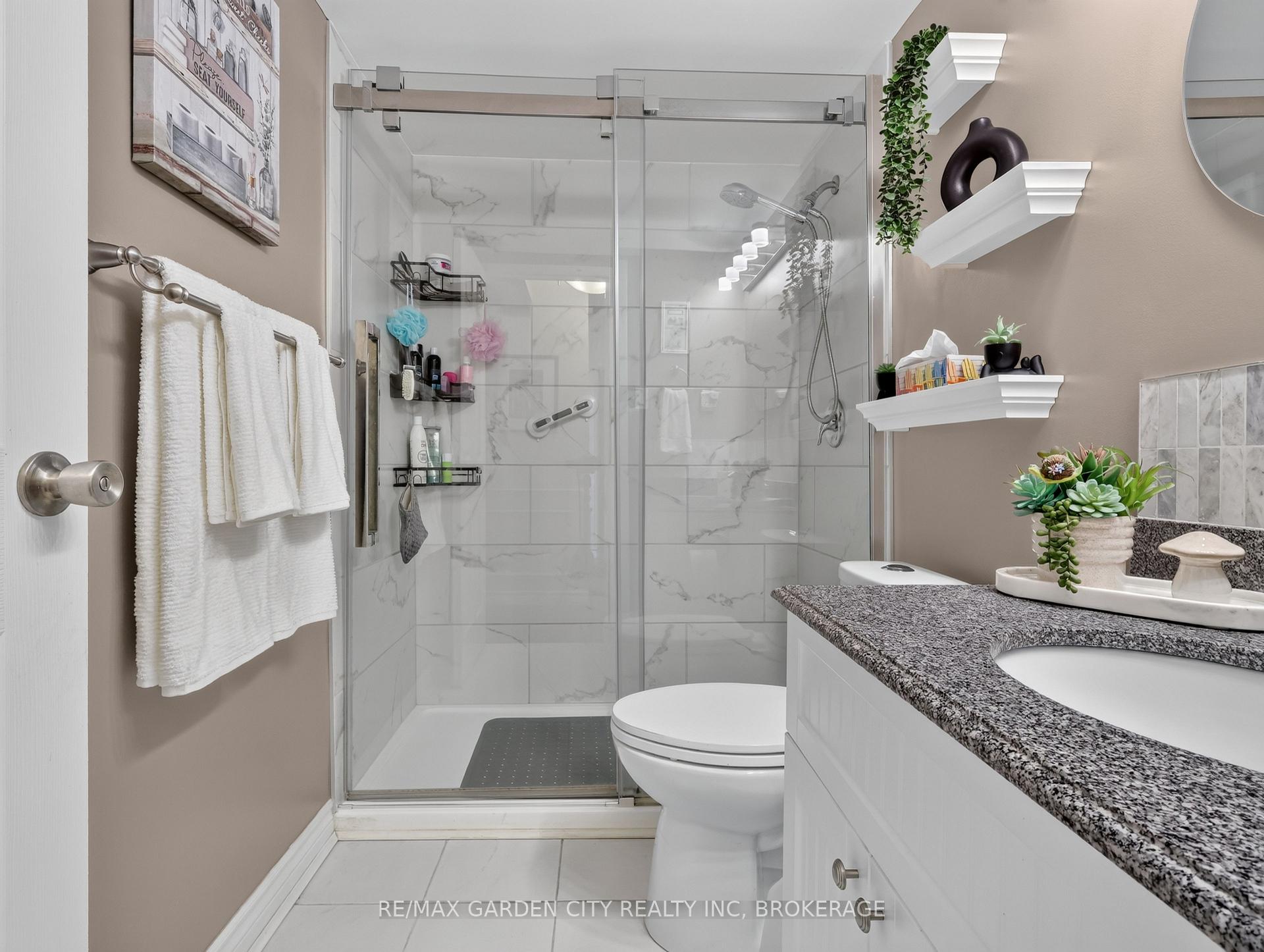 Photo 16 of Unit 701, 359 Scott Street, St. Catharines, Fairview — HOMEH