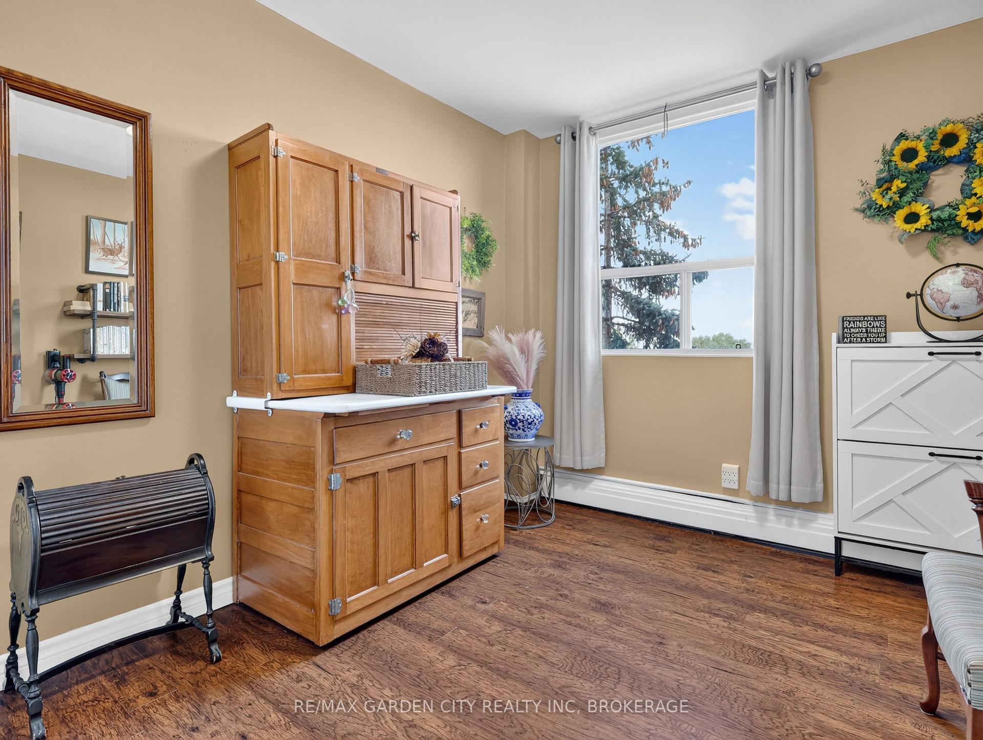 Photo 24 of Unit 701, 359 Scott Street, St. Catharines, Fairview — HOMEH