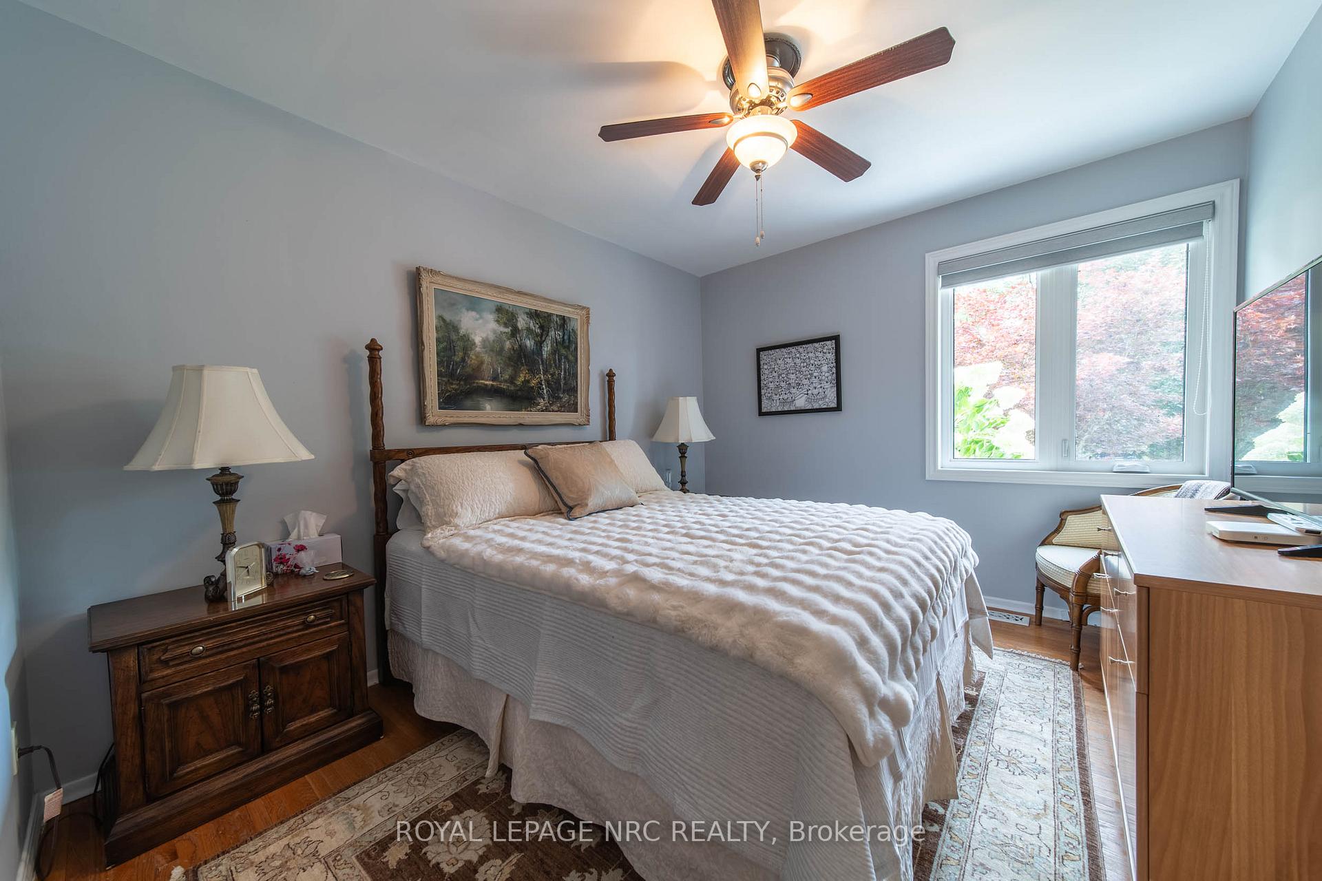 Photo 10 of 6954 Coach Drive, Niagara Falls, Dorchester — HOMEH