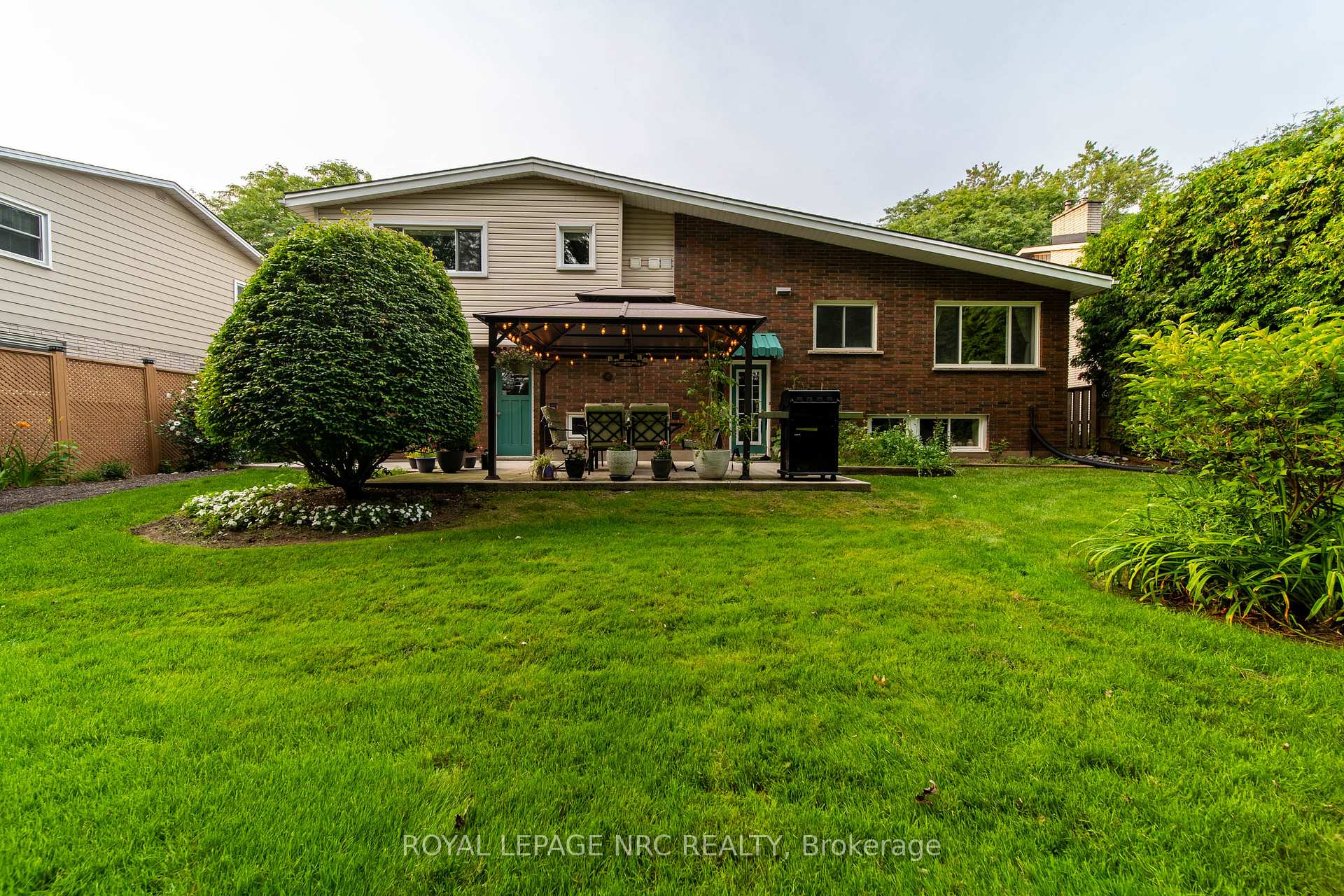 Photo 19 of 6954 Coach Drive, Niagara Falls, Dorchester — HOMEH