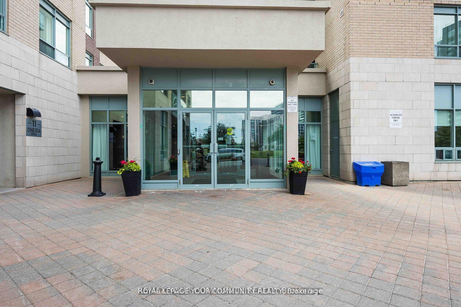 Photo 2 of Unit 909, 23 Oneida Crescent, Richmond Hill, Langstaff — HOMEH