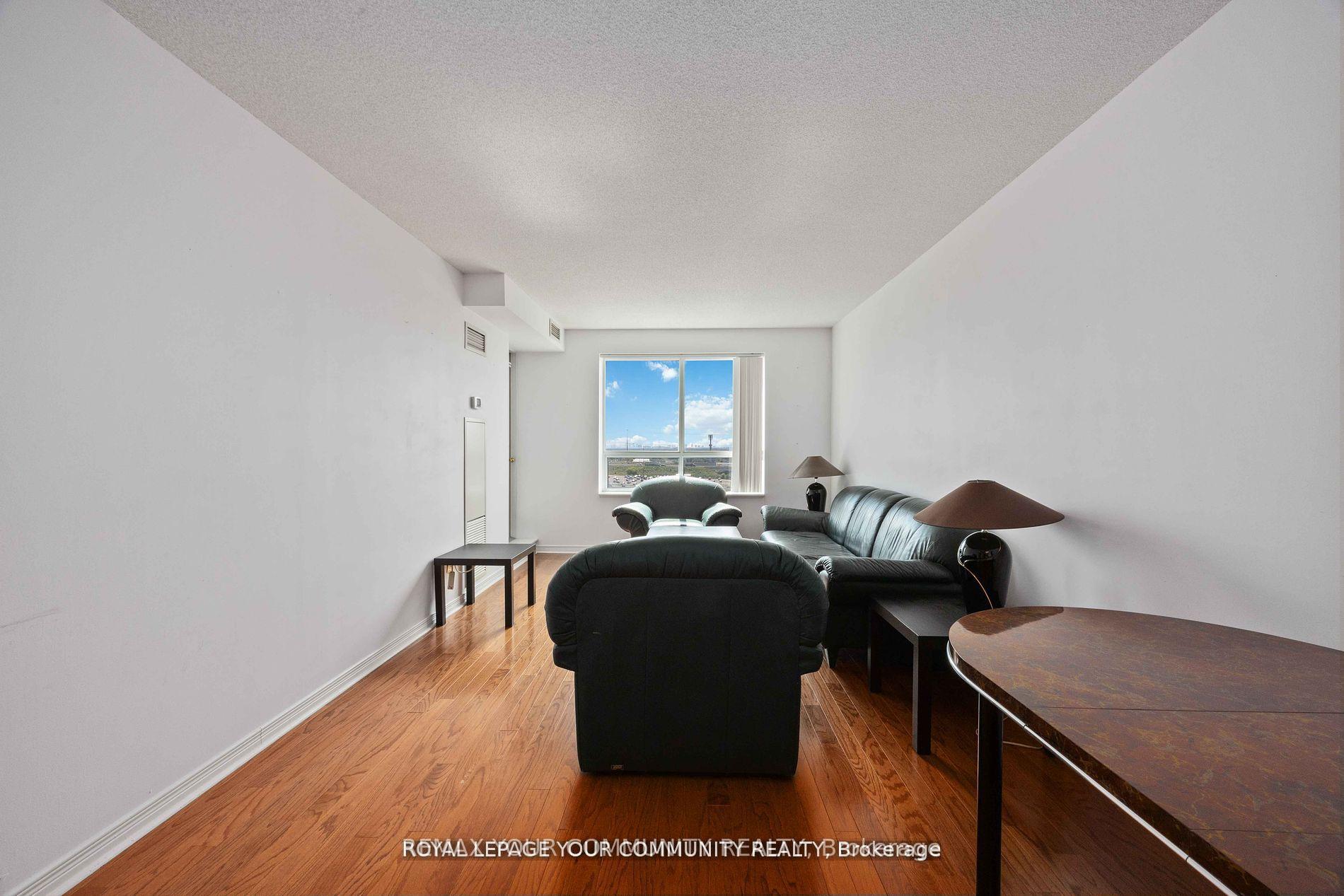 Photo 17 of Unit 909, 23 Oneida Crescent, Richmond Hill, Langstaff — HOMEH