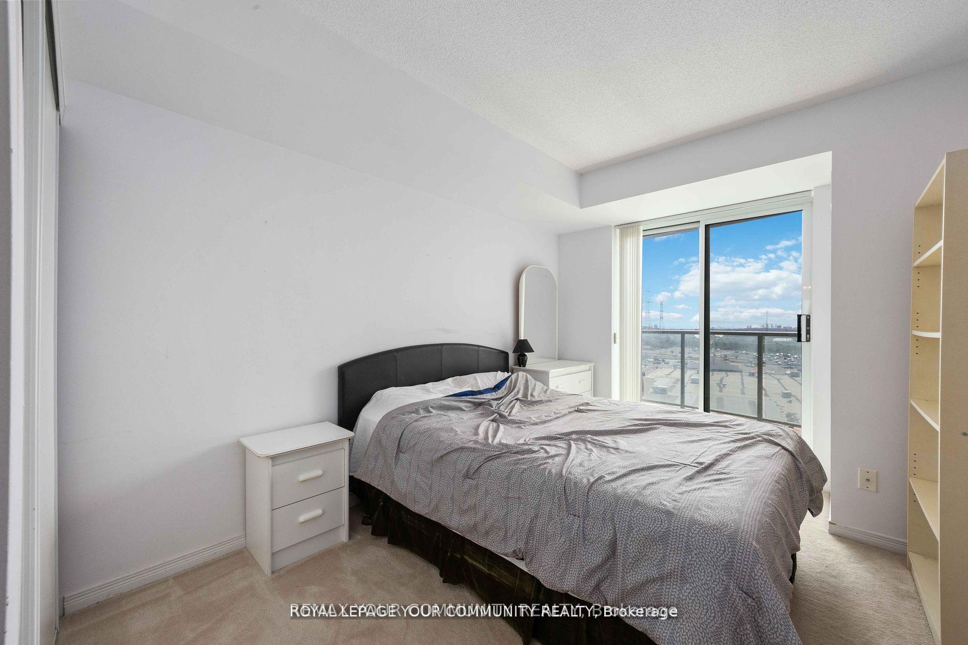 Photo 23 of Unit 909, 23 Oneida Crescent, Richmond Hill, Langstaff — HOMEH