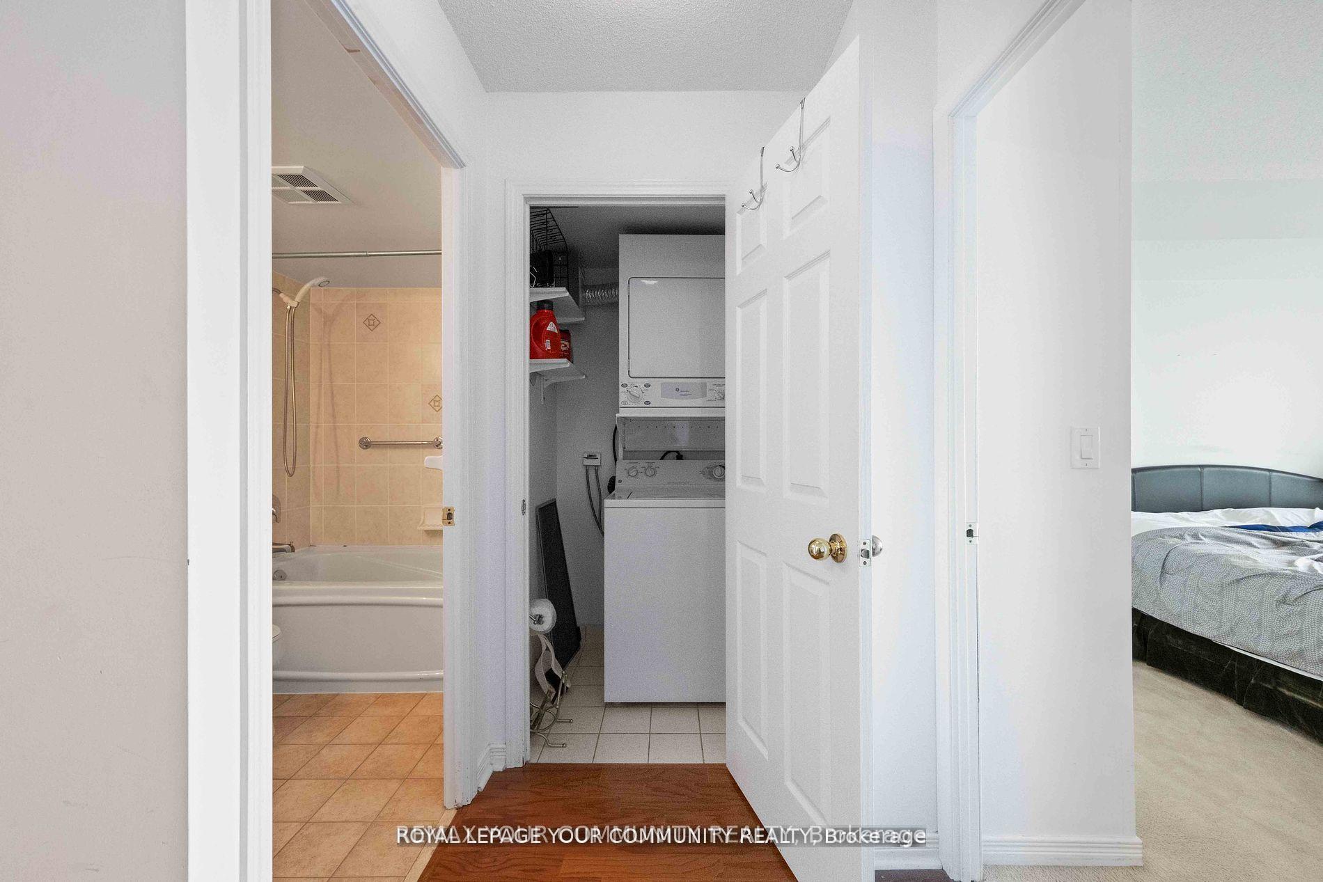 Photo 27 of Unit 909, 23 Oneida Crescent, Richmond Hill, Langstaff — HOMEH