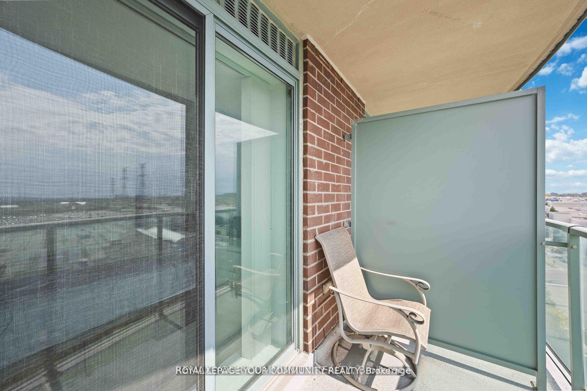Photo 31 of Unit 909, 23 Oneida Crescent, Richmond Hill, Langstaff — HOMEH