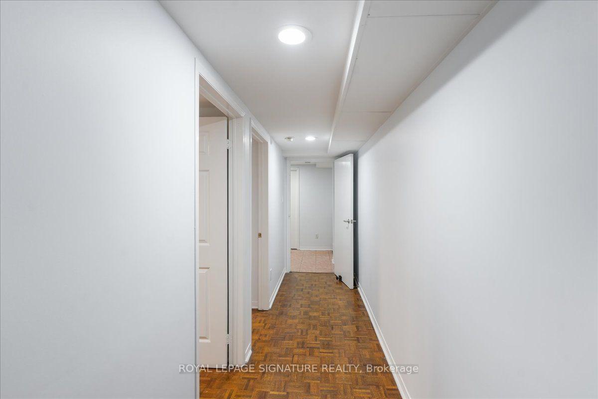 Photo 14 of Unit Lower, 12 Castle View Avenue, Toronto, Casa Loma — HOMEH