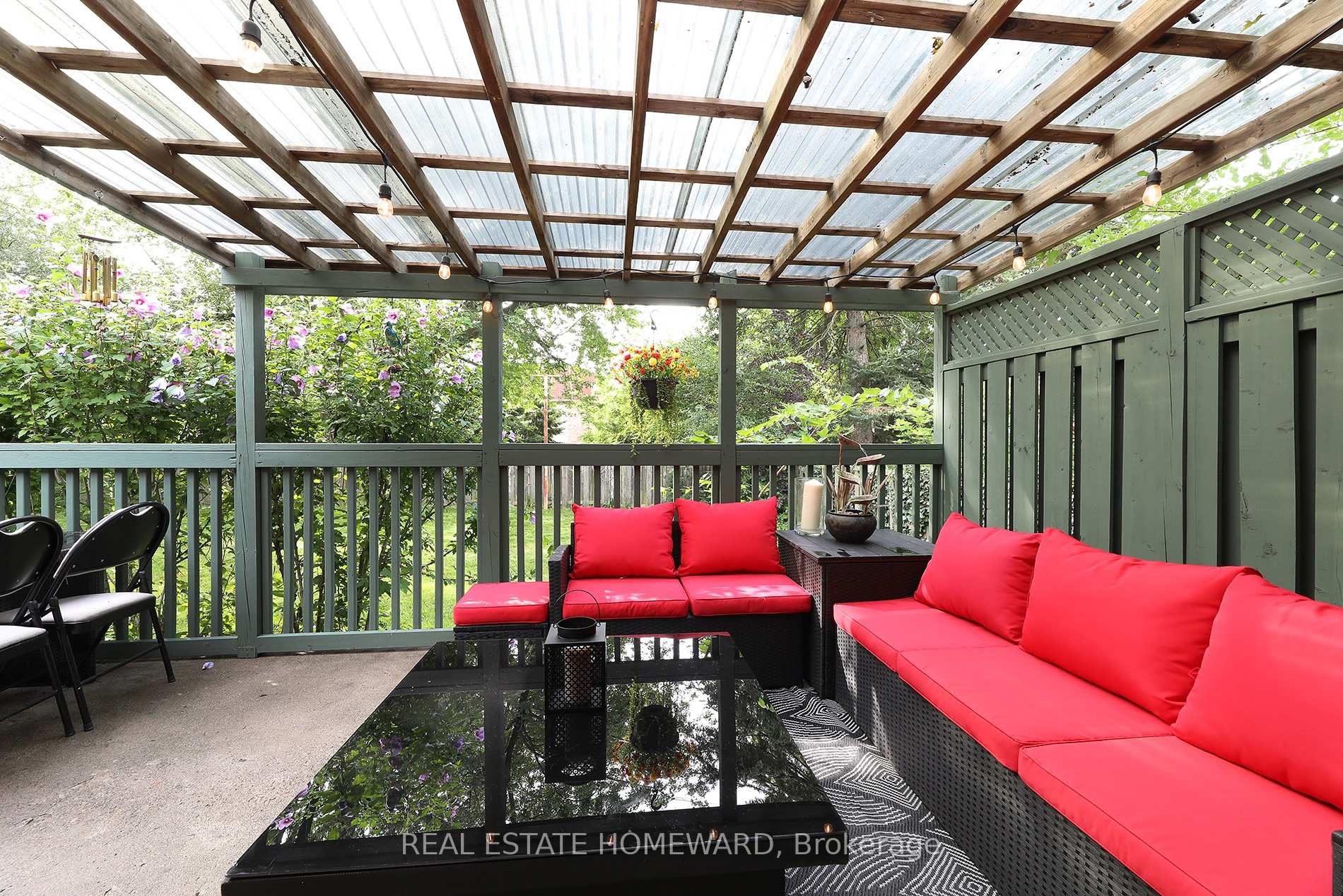 Photo 11 of 71 Gatesview Avenue, Scarborough, Scarborough Village — HOMEH