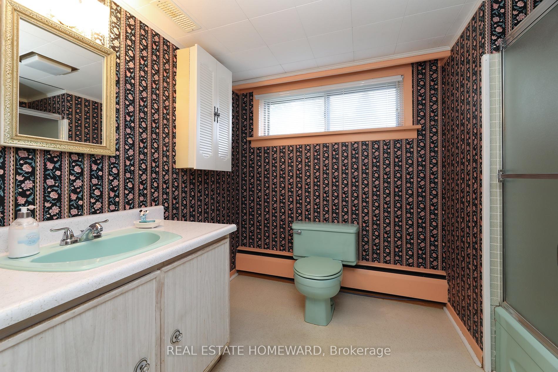 Photo 24 of 71 Gatesview Avenue, Scarborough, Scarborough Village — HOMEH