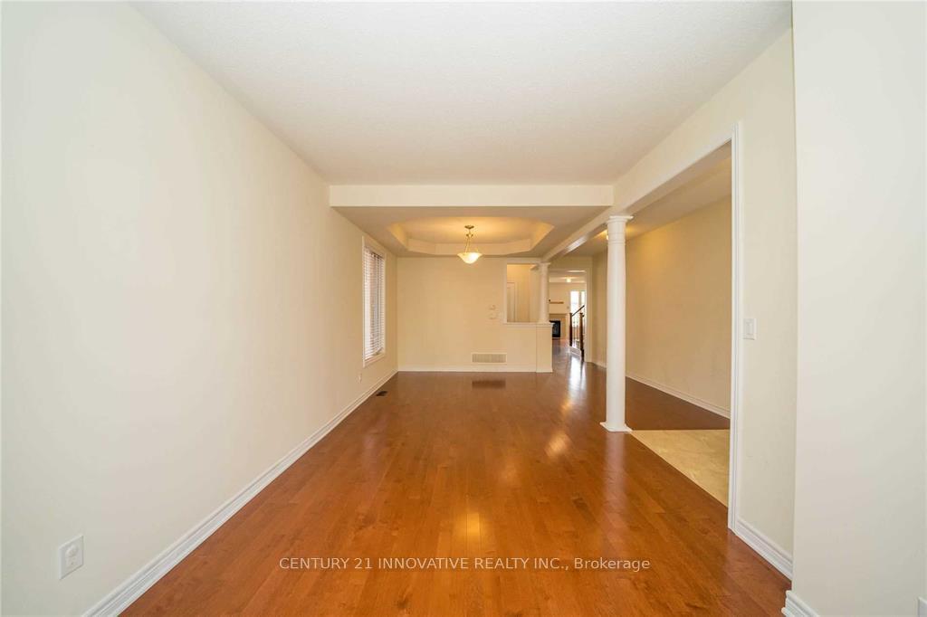 Photo 9 of 59 William Bartlett Drive, Markham, Berczy — HOMEH