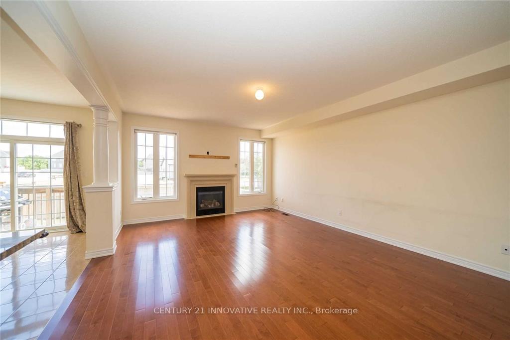 Photo 11 of 59 William Bartlett Drive, Markham, Berczy — HOMEH