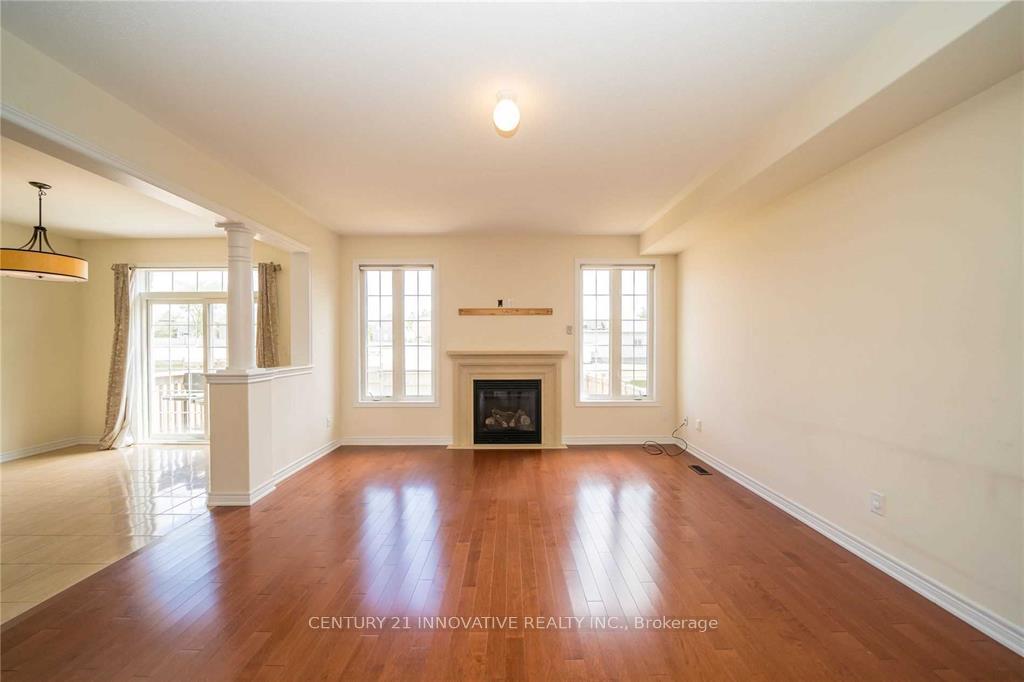 Photo 12 of 59 William Bartlett Drive, Markham, Berczy — HOMEH