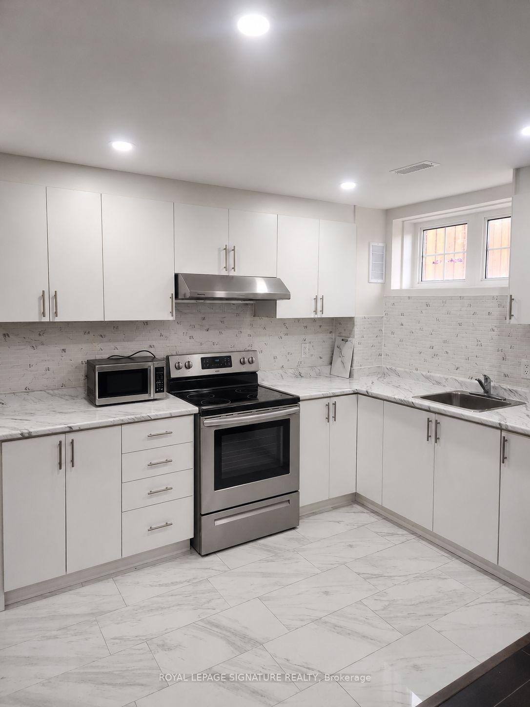 Photo 2 of Unit Basement, 404 Nairn Circle, Milton, Scott — HOMEH