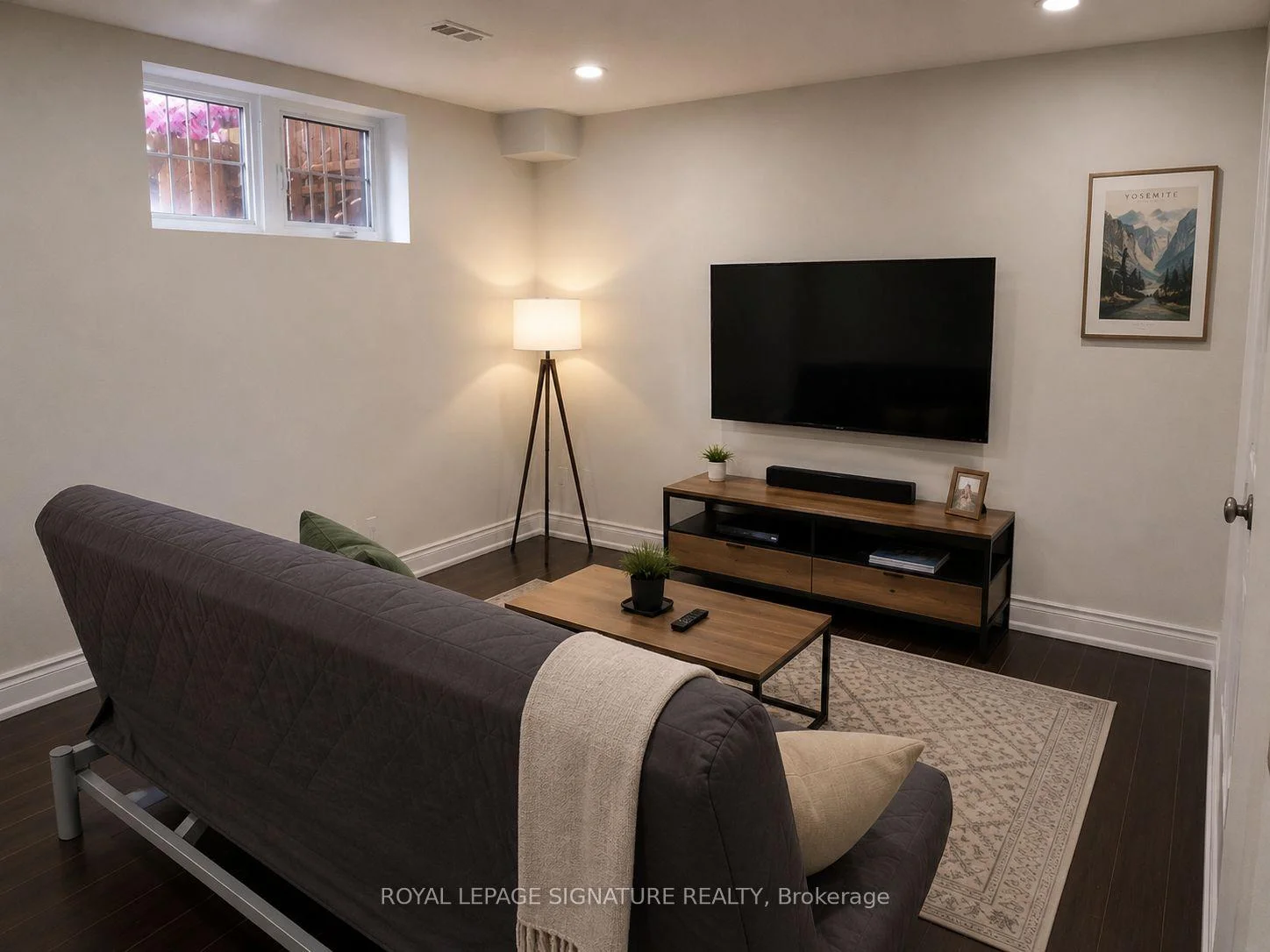 Photo 4 of Unit Basement, 404 Nairn Circle, Milton, Scott — HOMEH