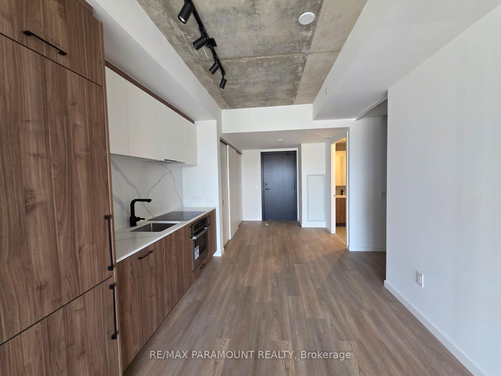 Photo 2 of Unit 418, 689 The Queensway Drive, Etobicoke, Stonegate-Queensway — HOMEH