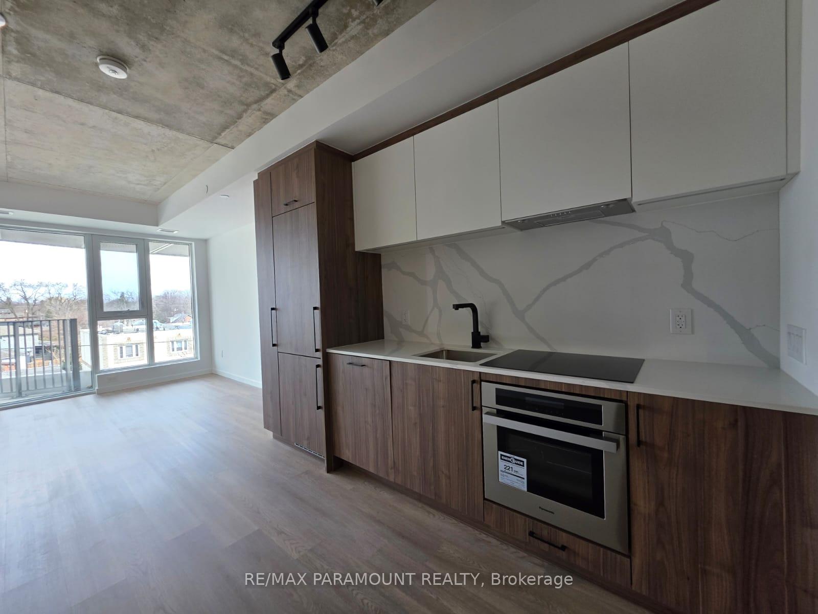 Photo 3 of Unit 418, 689 The Queensway Drive, Etobicoke, Stonegate-Queensway — HOMEH