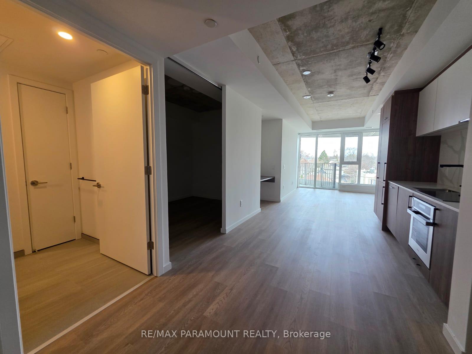 Photo 4 of Unit 418, 689 The Queensway Drive, Etobicoke, Stonegate-Queensway — HOMEH