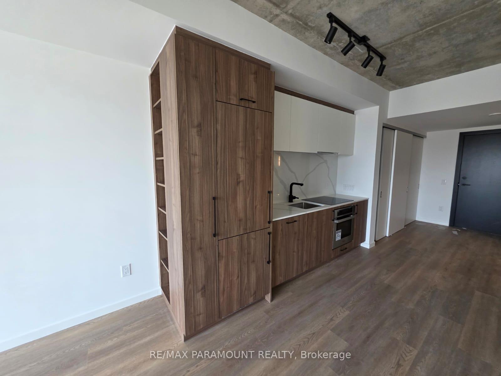 Photo 7 of Unit 418, 689 The Queensway Drive, Etobicoke, Stonegate-Queensway — HOMEH