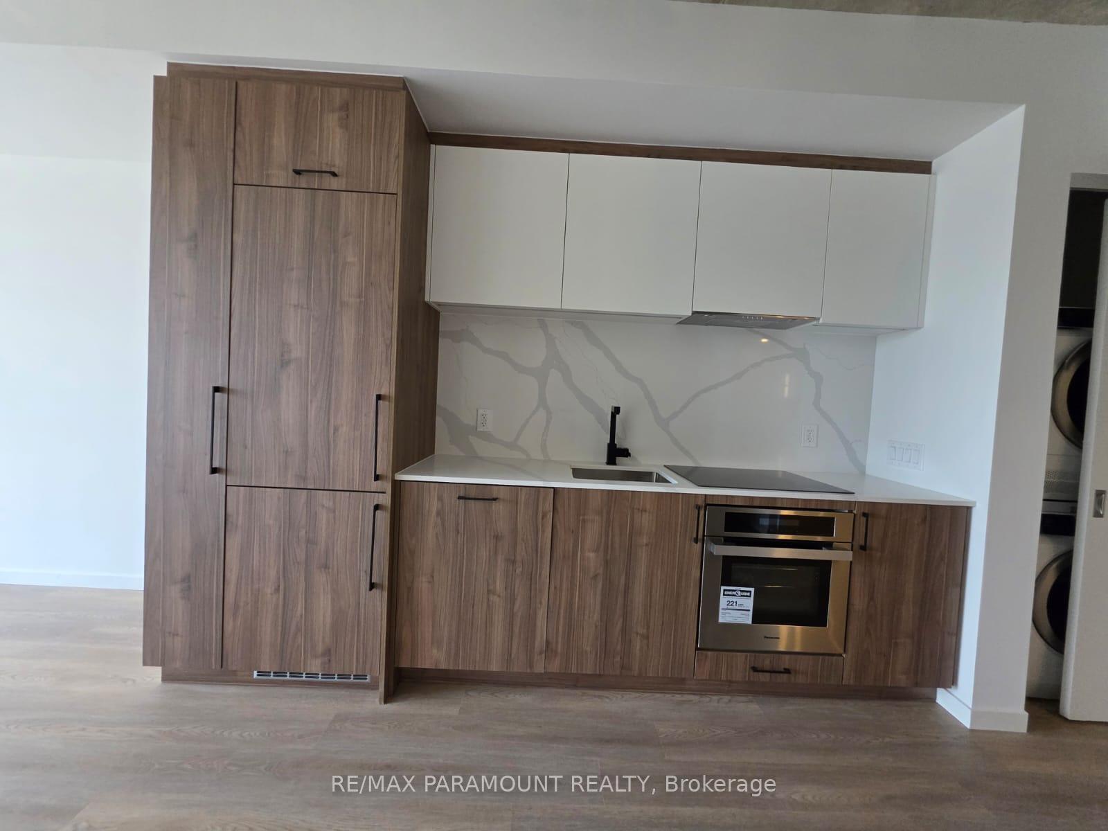 Photo 8 of Unit 418, 689 The Queensway Drive, Etobicoke, Stonegate-Queensway — HOMEH