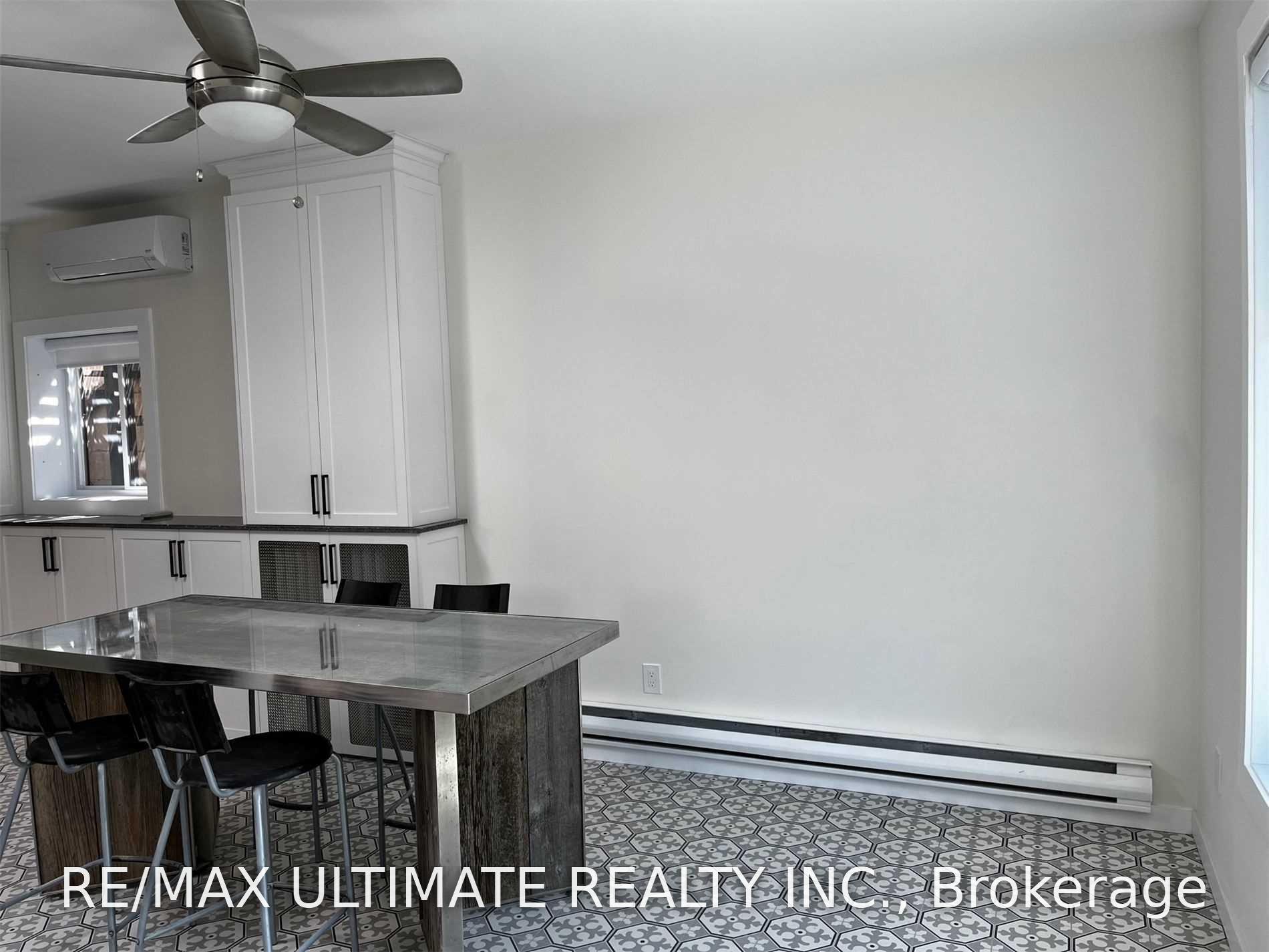 Photo 3 of 1065B St Clair Avenue W, Toronto, Oakwood Village — HOMEH