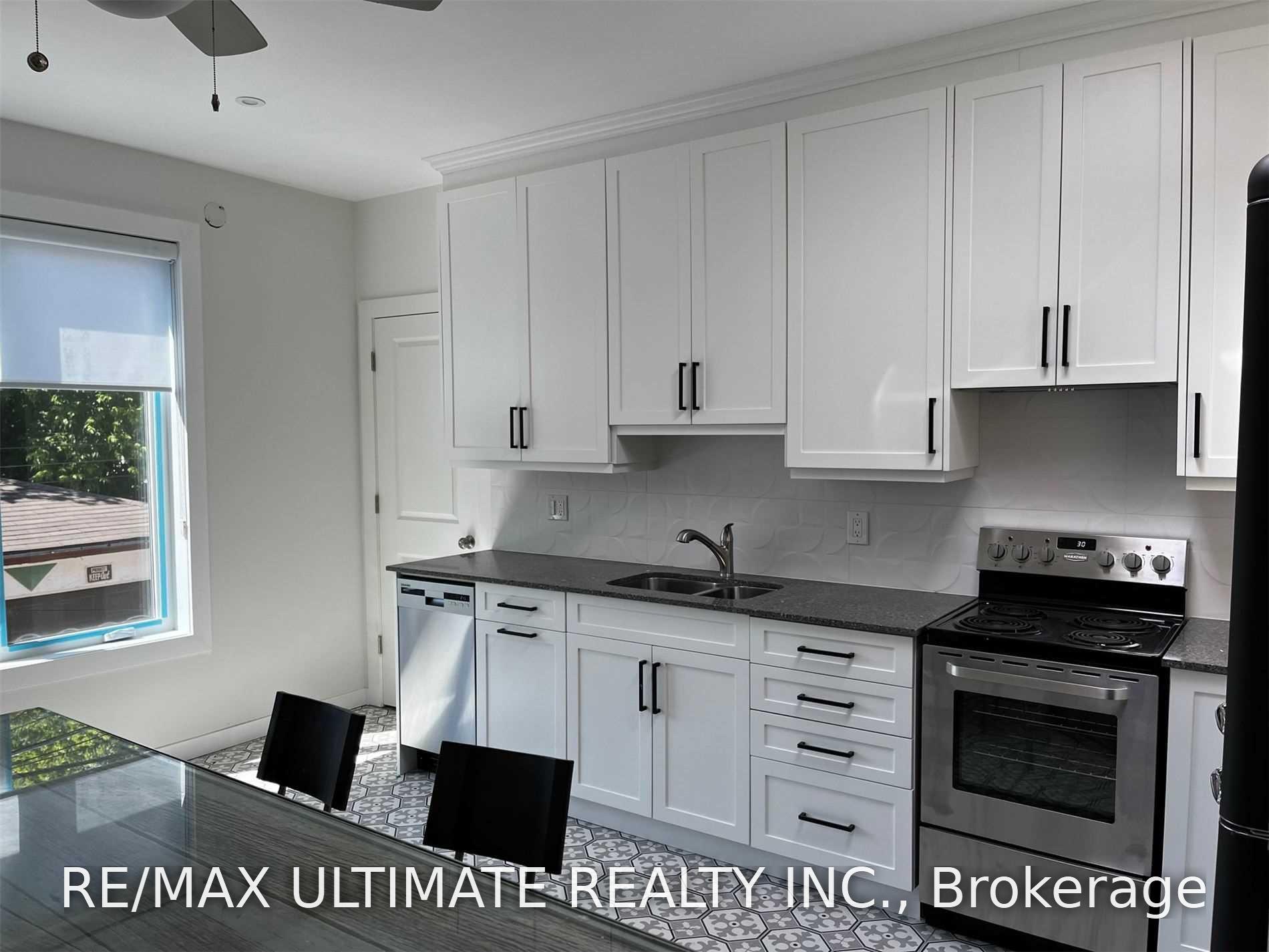 Photo 10 of 1065B St Clair Avenue W, Toronto, Oakwood Village — HOMEH